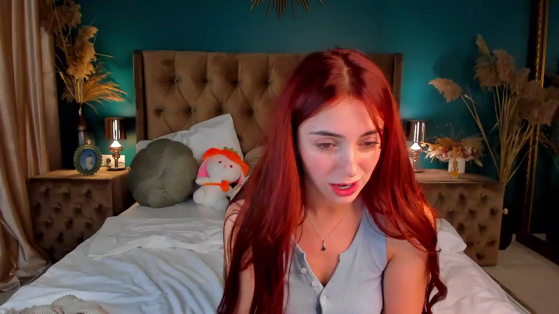 Gallery image thumbnail from ElsaYoung's myfreecams stream on, 12/12/2023, 15:25 image 2 of 20