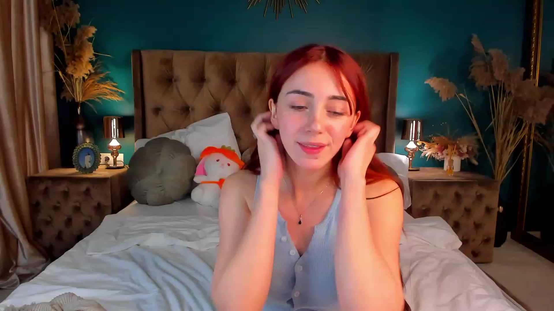 Gallery image thumbnail from ElsaYoung's myfreecams stream on, 12/12/2023, 15:25 image 4 of 20