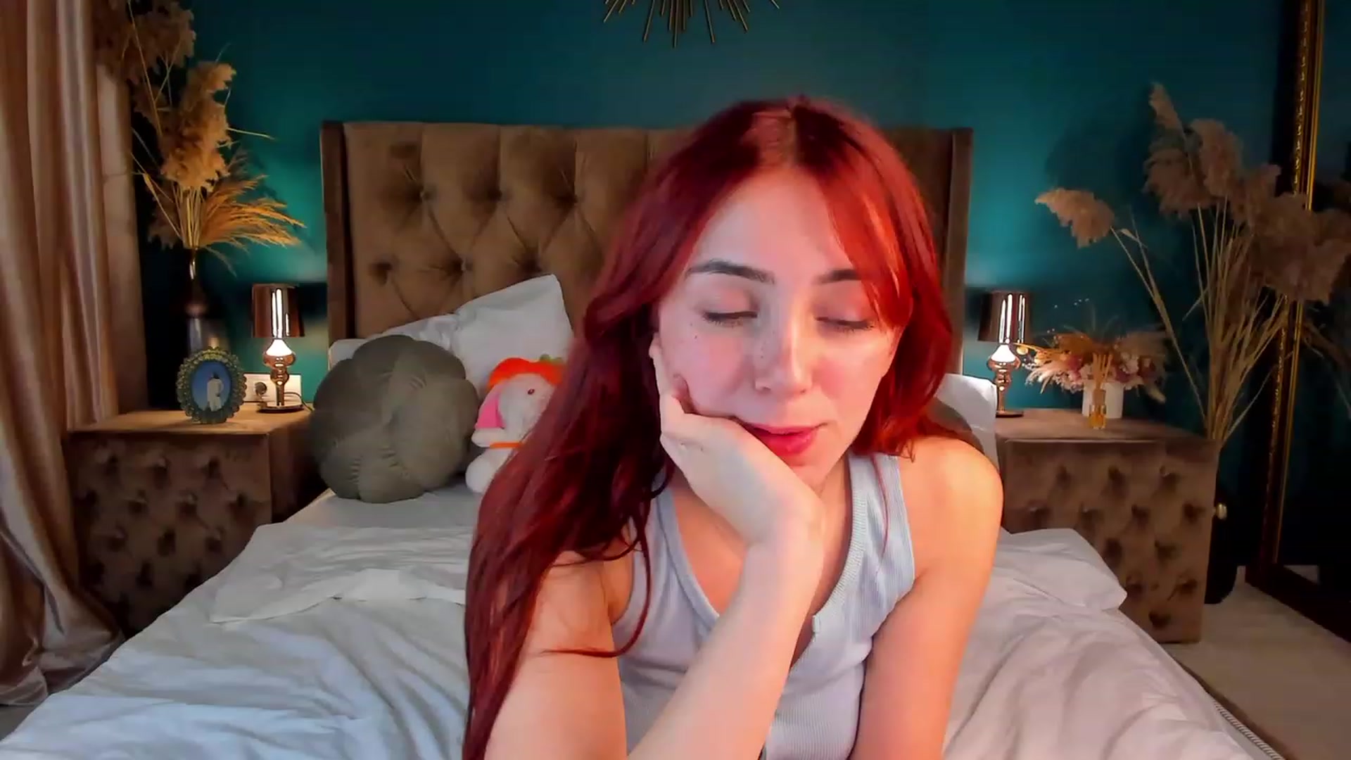 Gallery image thumbnail from ElsaYoung's myfreecams stream on, 12/12/2023, 15:25 image 9 of 20