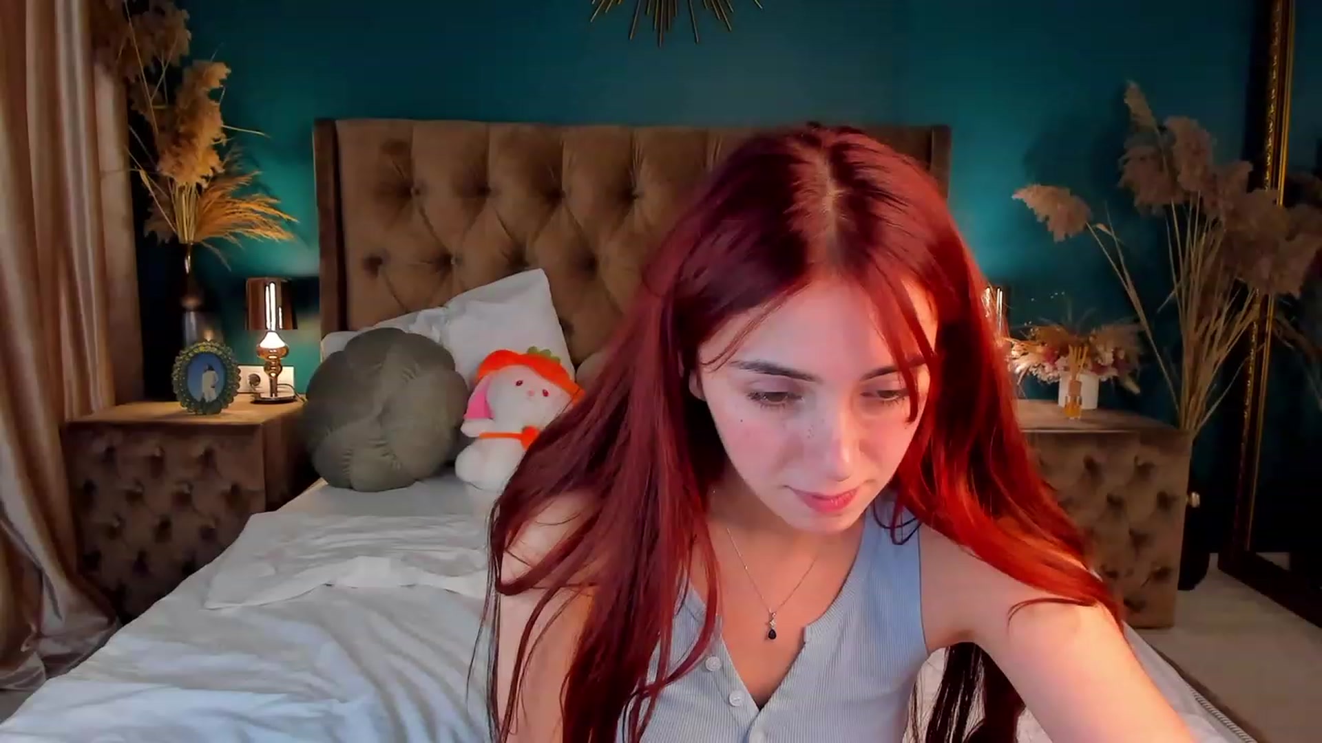 Gallery image thumbnail from ElsaYoung's myfreecams stream on, 12/12/2023, 15:25 image 14 of 20