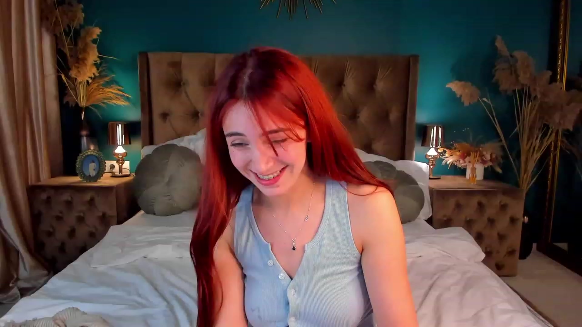 Gallery image thumbnail from ElsaYoung's myfreecams stream on, 12/12/2023, 15:25 image 6 of 20