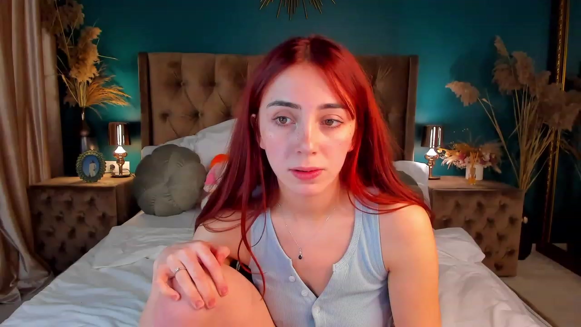 Gallery image thumbnail from ElsaYoung's myfreecams stream on, 12/12/2023, 15:25 image 15 of 20