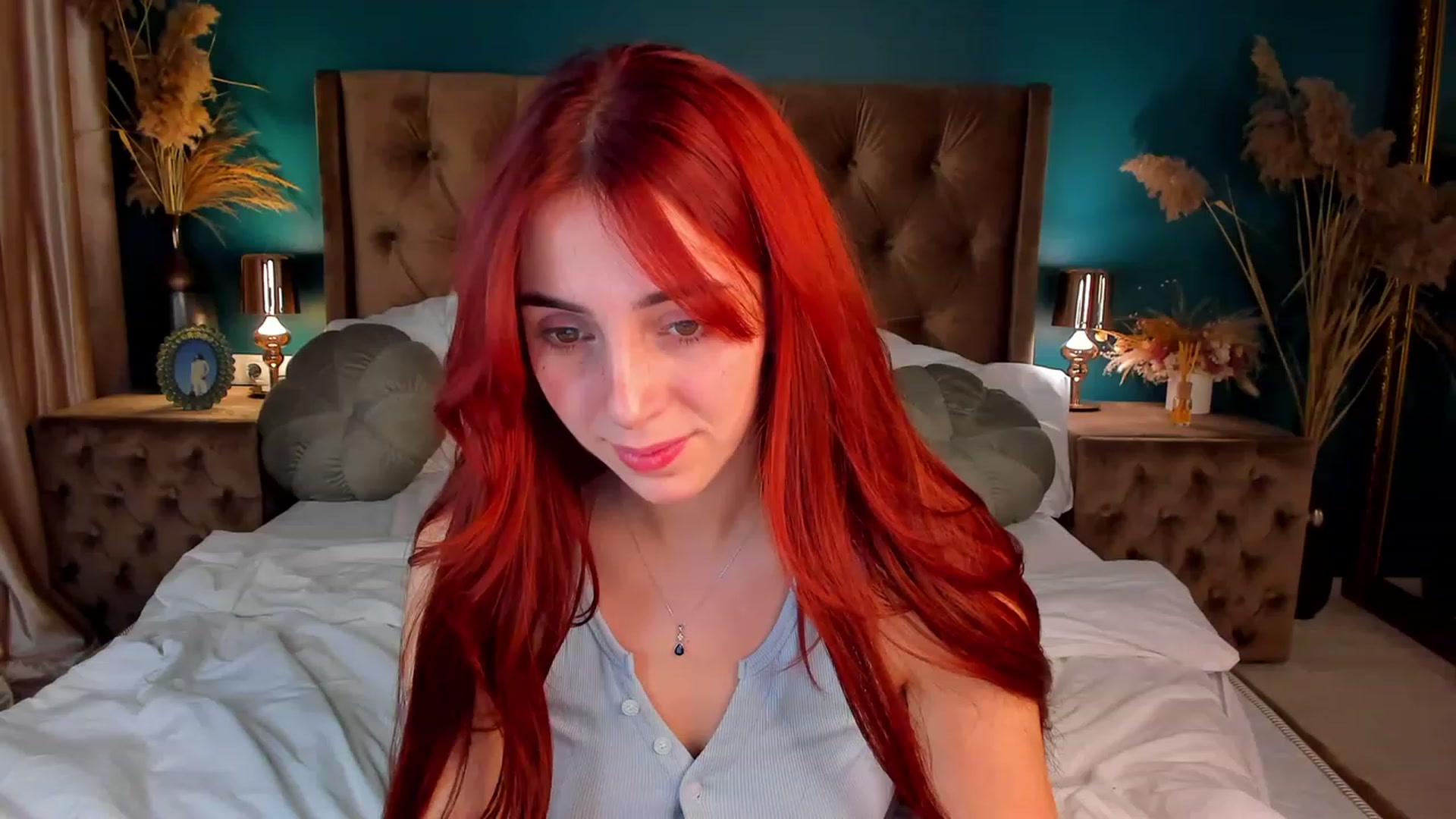 Gallery image thumbnail from ElsaYoung's myfreecams stream on, 12/12/2023, 17:38 image 14 of 20