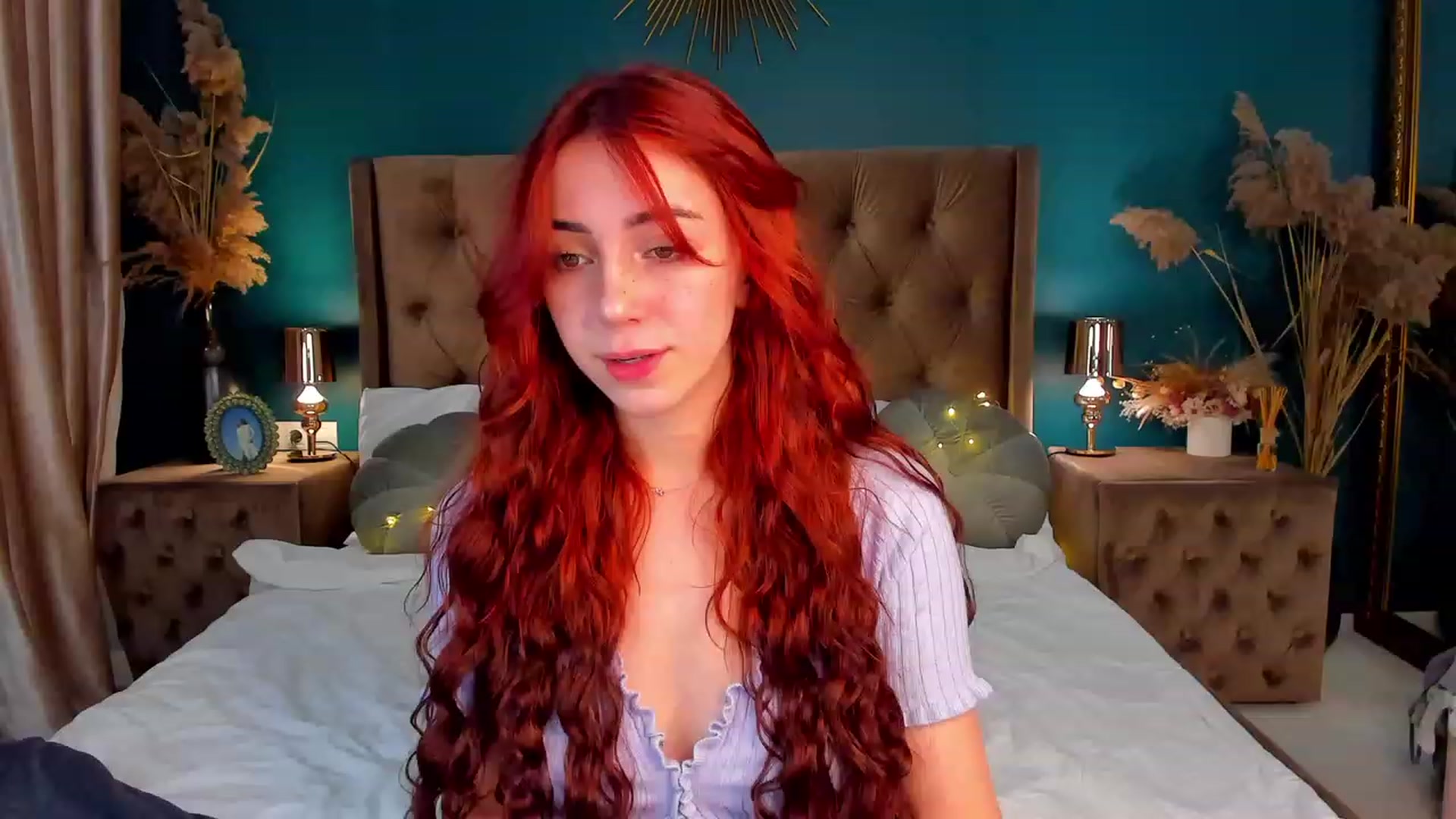 Gallery image thumbnail from ElsaYoung's myfreecams stream on, 12/14/2023, 20:18 image 10 of 20