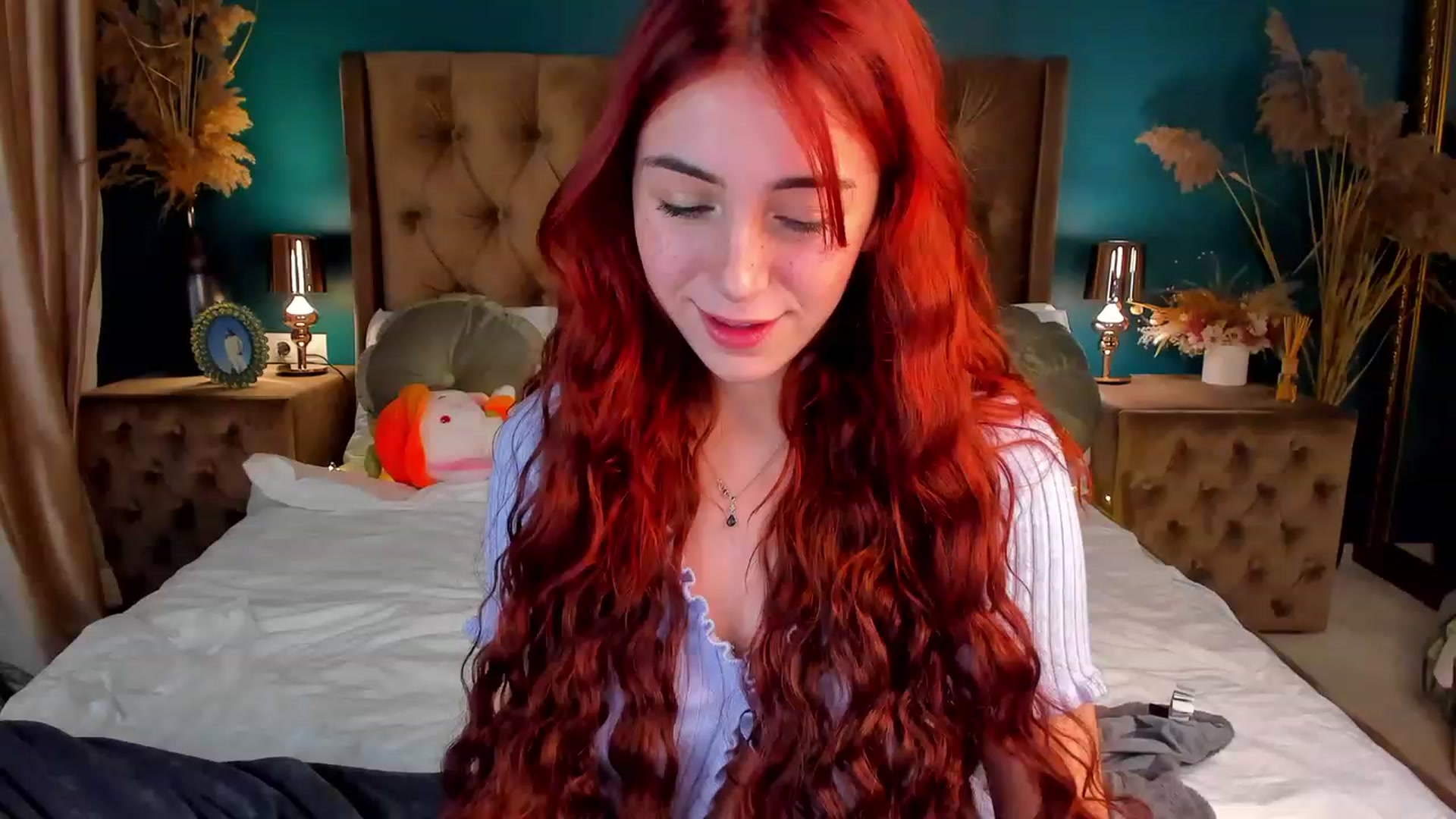 Gallery image thumbnail from ElsaYoung's myfreecams stream on, 12/14/2023, 22:40 image 13 of 20