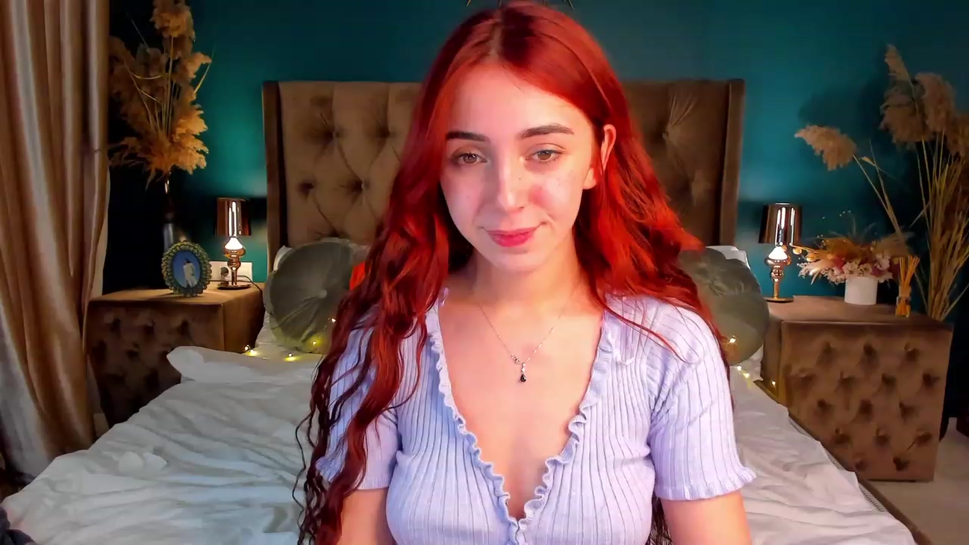 Gallery image thumbnail from ElsaYoung's myfreecams stream on, 12/15/2023, 01:31 image 18 of 20