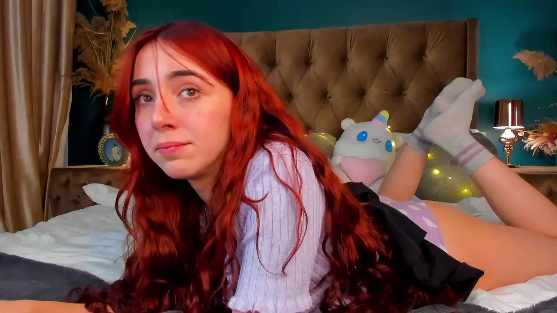 Gallery image thumbnail from ElsaYoung's myfreecams stream on, 12/15/2023, 02:24 image 5 of 20