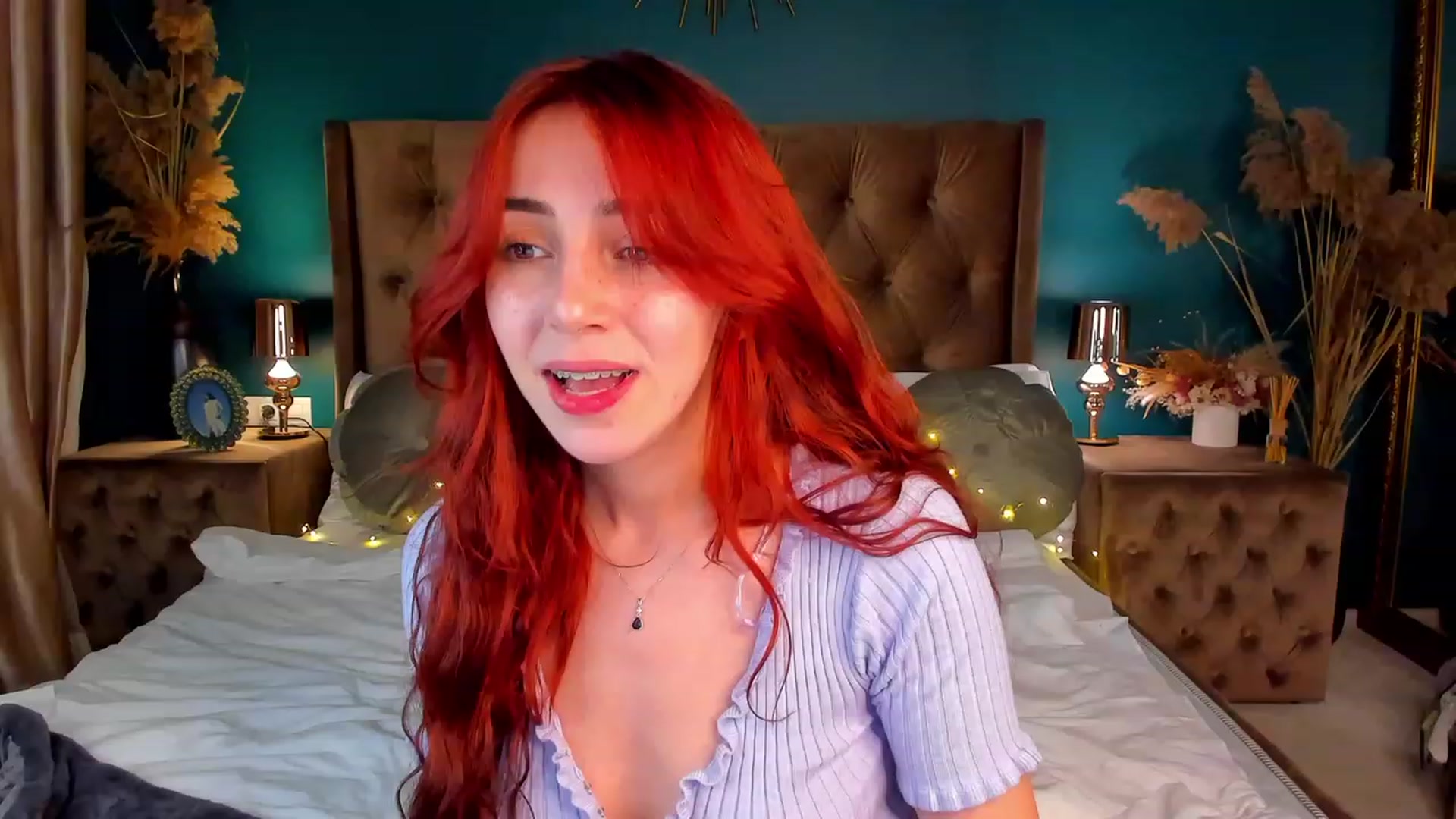 Gallery image thumbnail from ElsaYoung's myfreecams stream on, 12/15/2023, 03:02 image 16 of 20