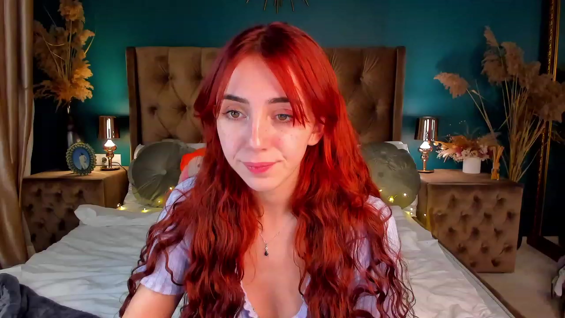 Gallery image thumbnail from ElsaYoung's myfreecams stream on, 12/15/2023, 03:02 image 11 of 20