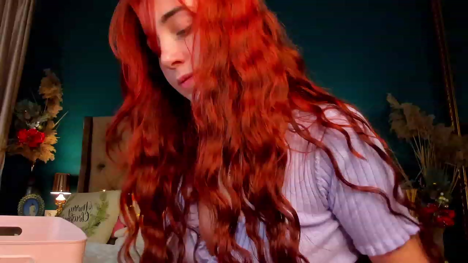 Gallery image thumbnail from ElsaYoung's myfreecams stream on, 12/15/2023, 05:04 image 14 of 20