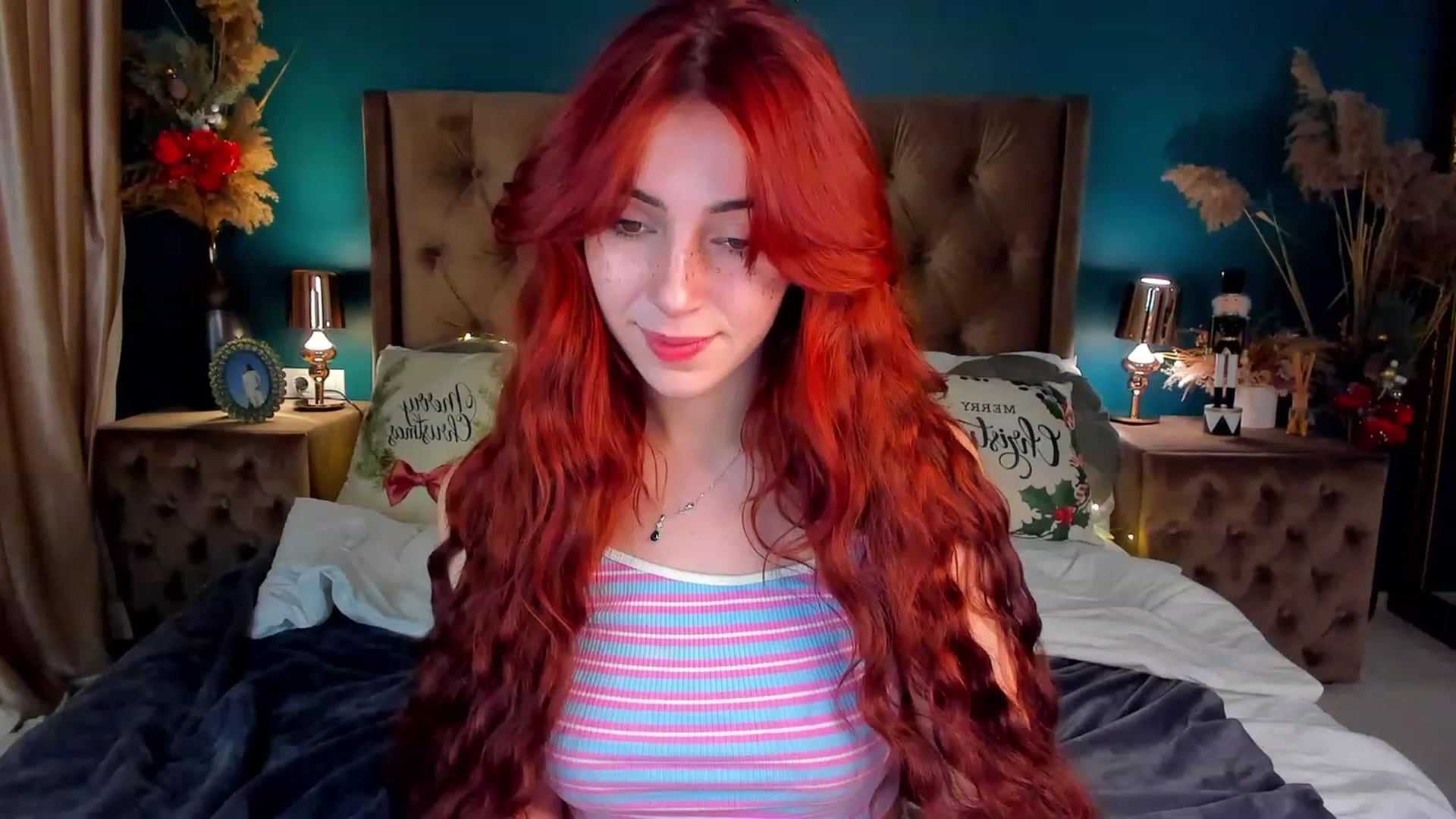 Gallery image thumbnail from ElsaYoung's myfreecams stream on, 12/15/2023, 14:02 image 12 of 20