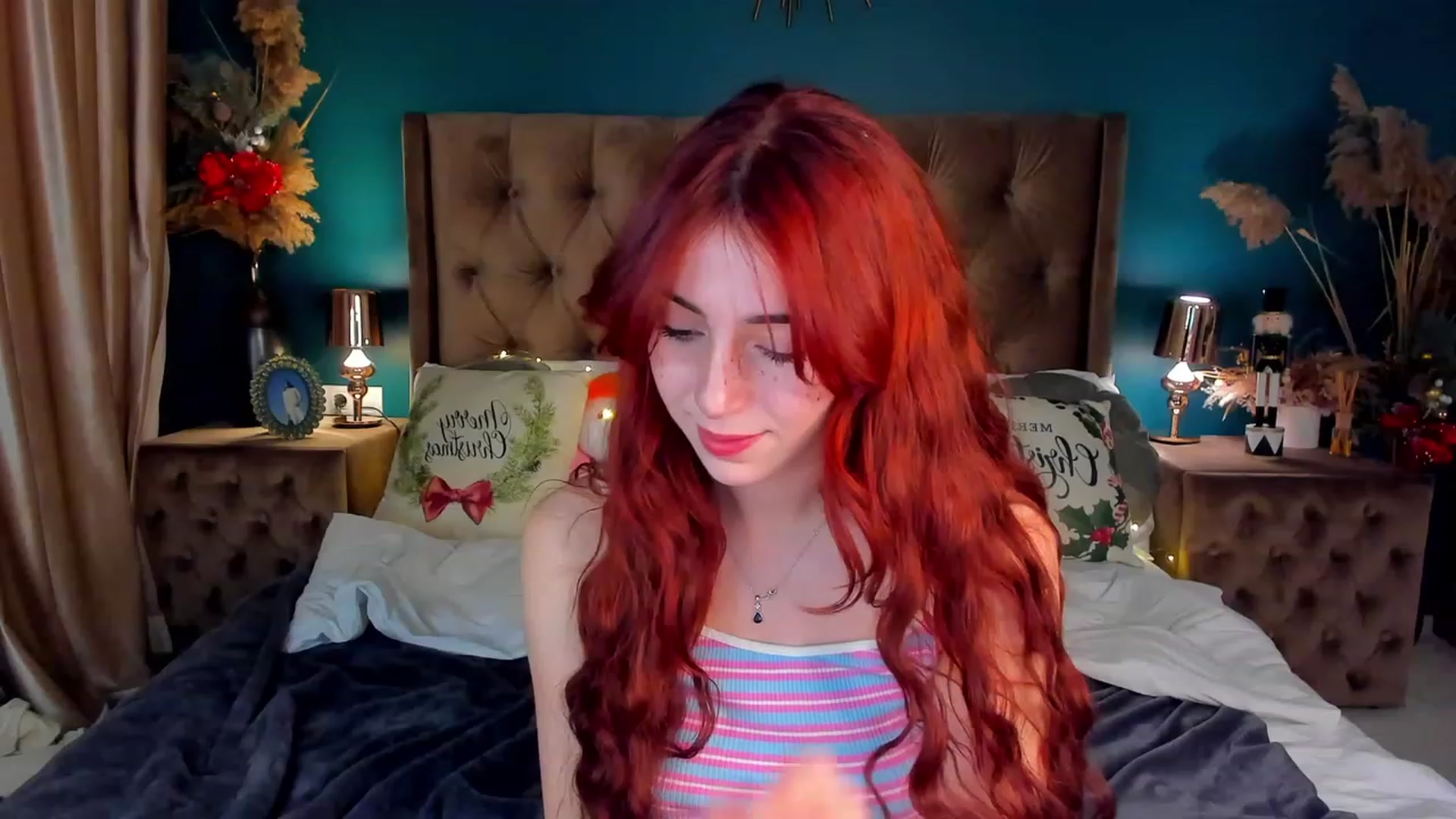 Gallery image thumbnail from ElsaYoung's myfreecams stream on, 12/15/2023, 14:02 image 16 of 20
