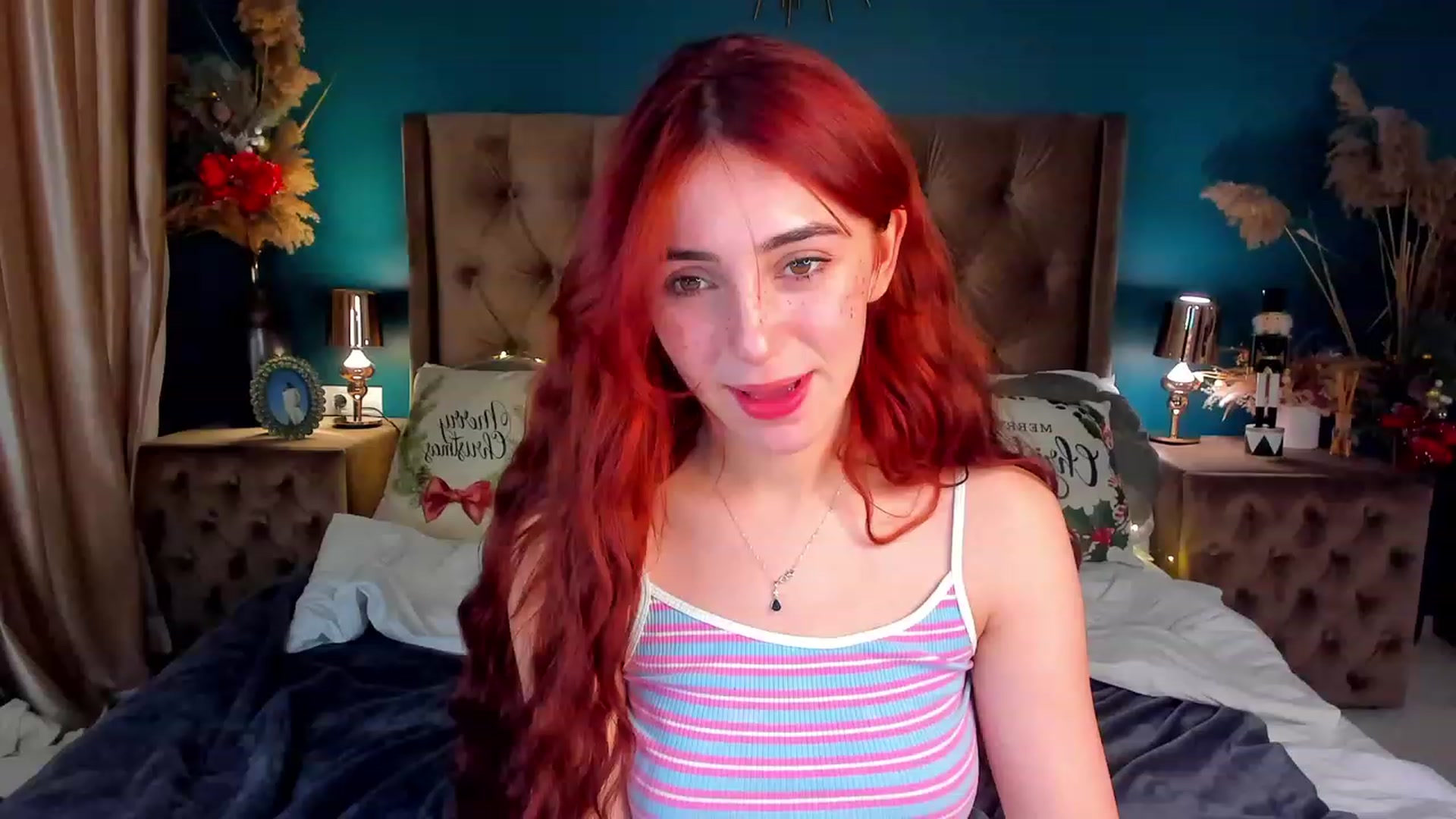 Gallery image thumbnail from ElsaYoung's myfreecams stream on, 12/15/2023, 14:02 image 15 of 20
