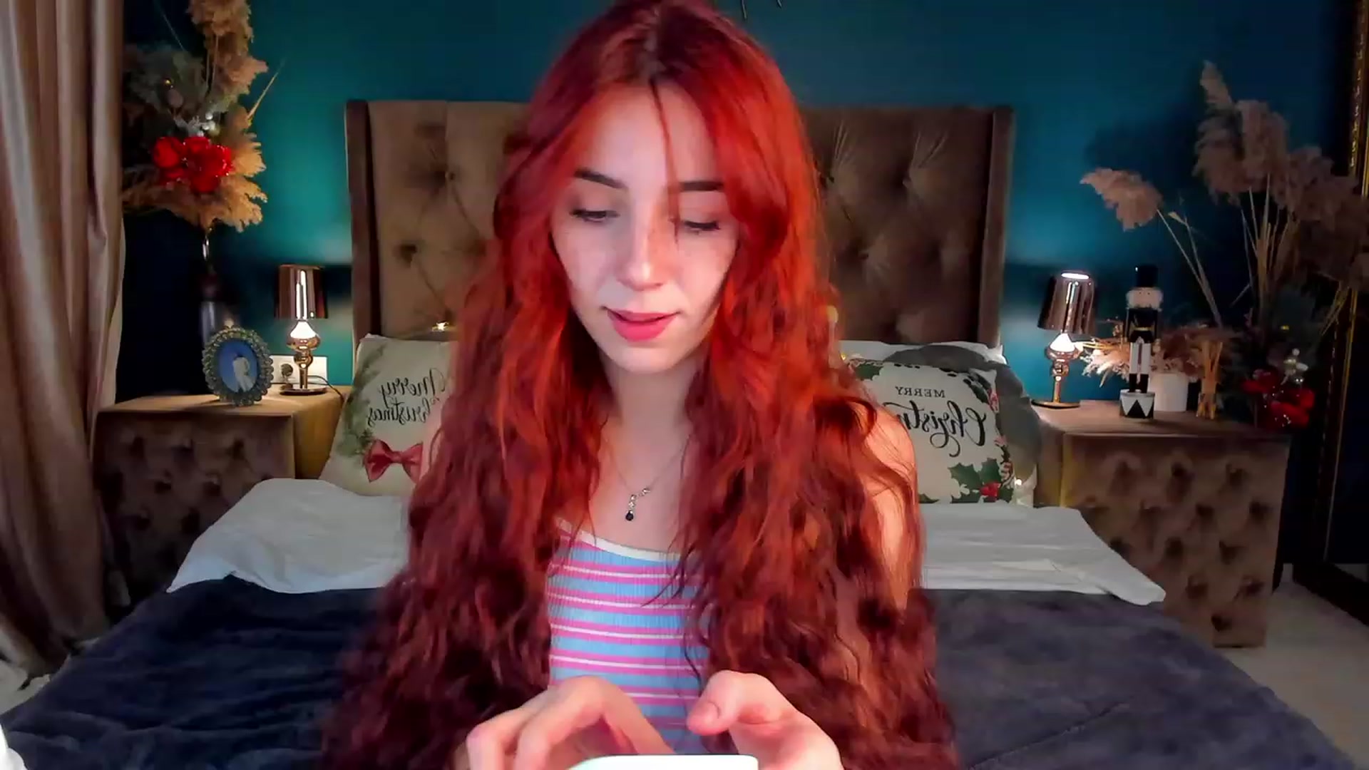 Gallery image thumbnail from ElsaYoung's myfreecams stream on, 12/15/2023, 14:02 image 1 of 20