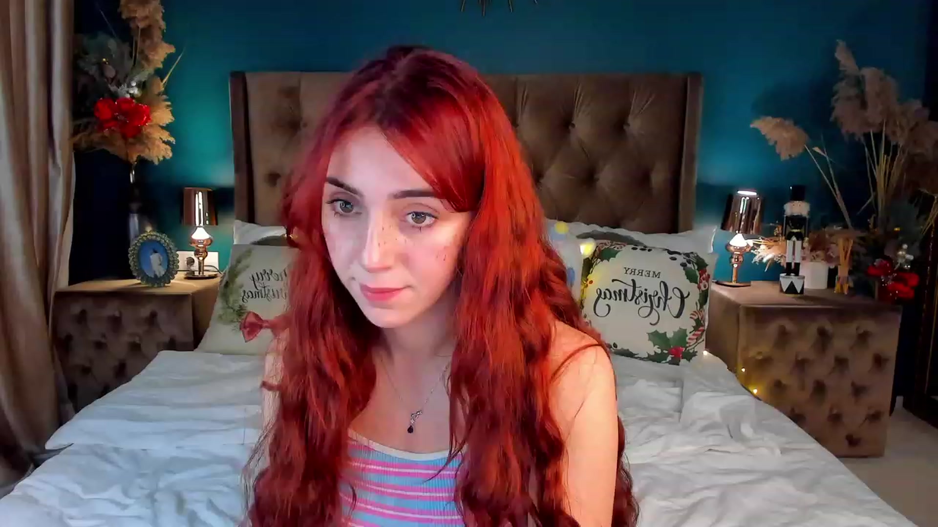 Gallery image thumbnail from ElsaYoung's myfreecams stream on, 12/15/2023, 16:15 image 13 of 20
