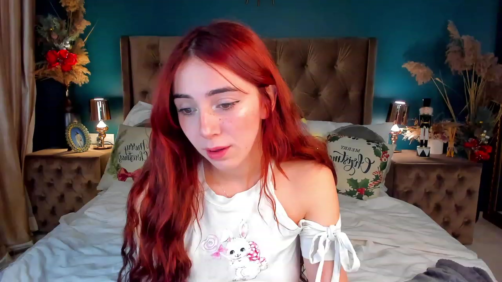 Gallery image thumbnail from ElsaYoung's myfreecams stream on, 12/16/2023, 23:24 image 3 of 20