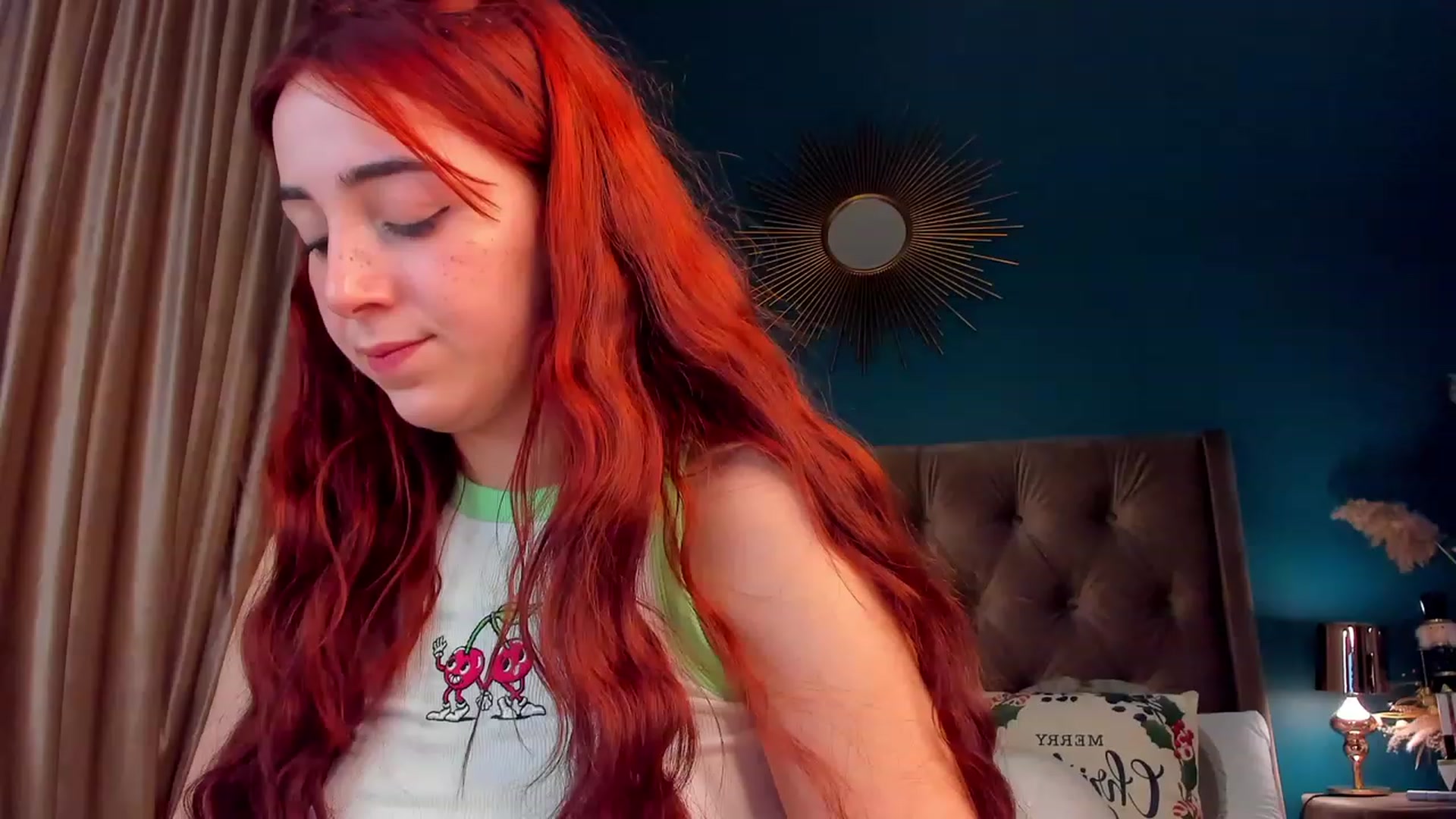 Gallery image thumbnail from ElsaYoung's myfreecams stream on, 12/18/2023, 01:30 image 17 of 20