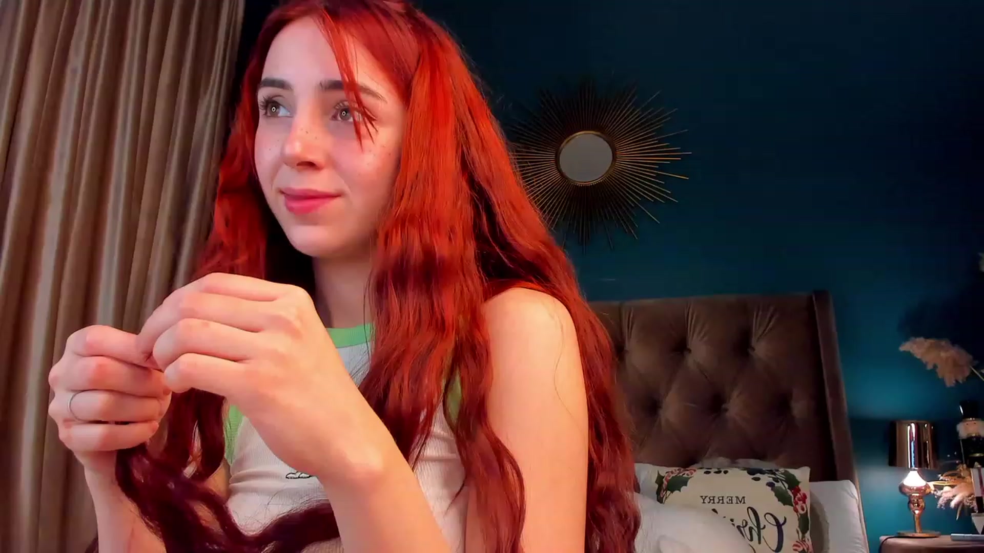 Gallery image thumbnail from ElsaYoung's myfreecams stream on, 12/18/2023, 01:30 image 20 of 20