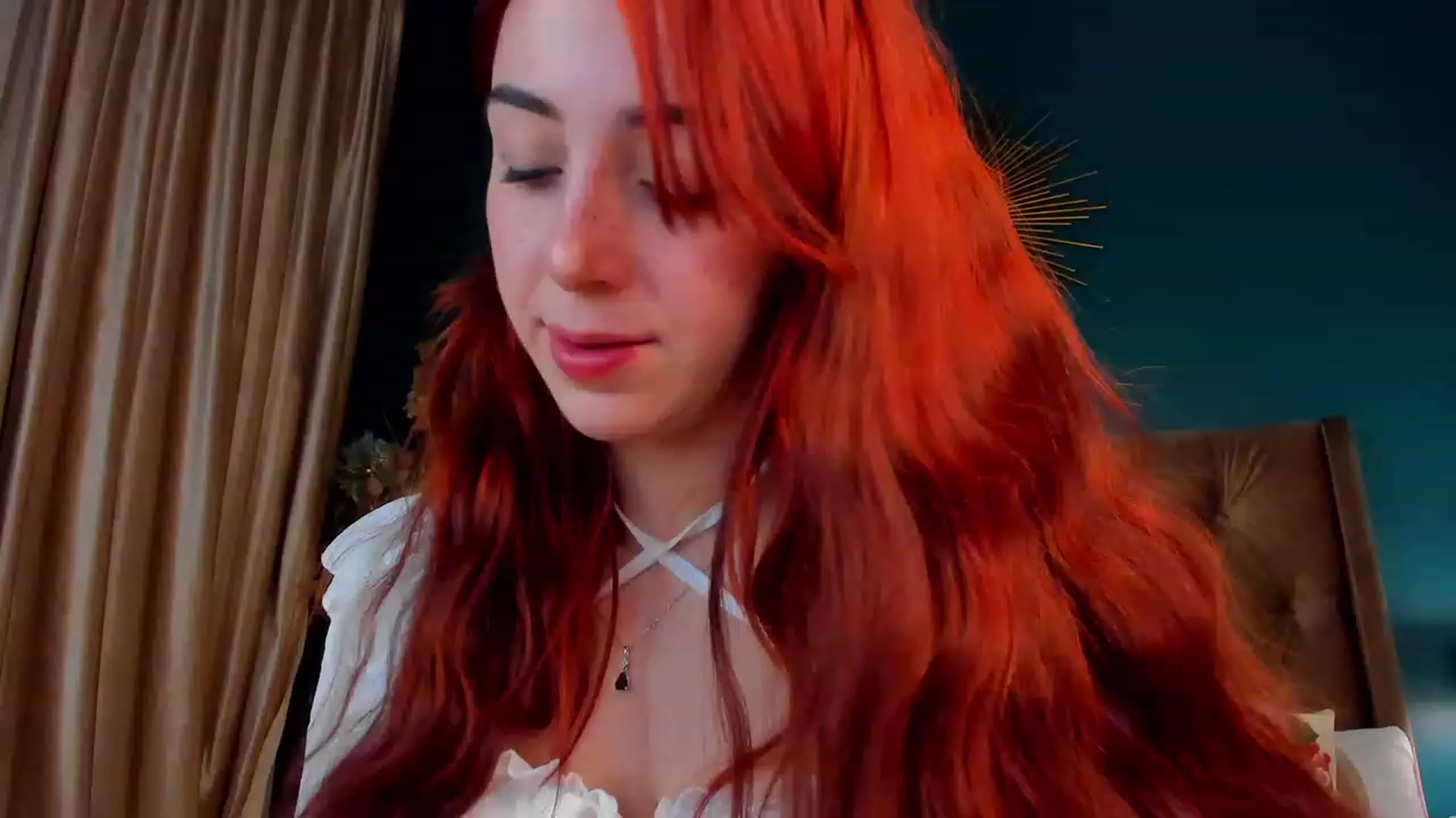 Gallery image thumbnail from ElsaYoung's myfreecams stream on, 12/18/2023, 02:46 image 15 of 20