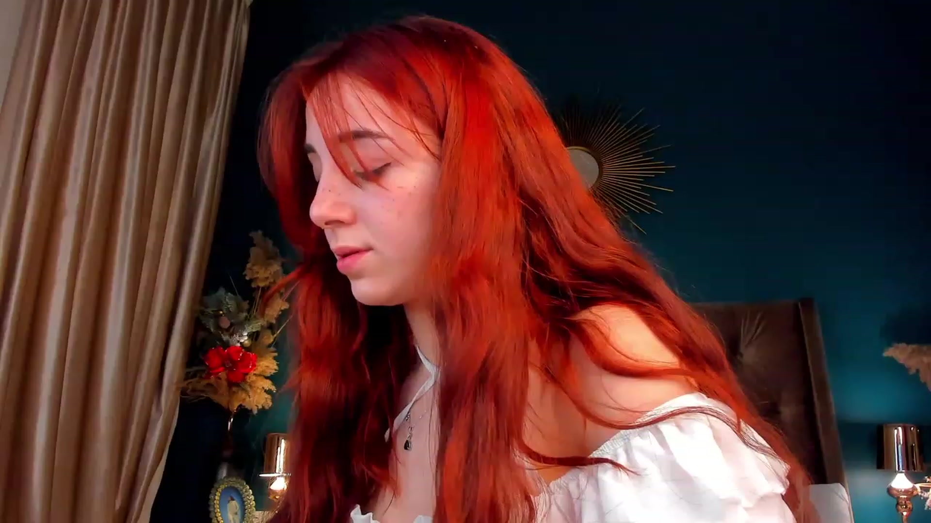 Gallery image thumbnail from ElsaYoung's myfreecams stream on, 12/18/2023, 04:42 image 8 of 20