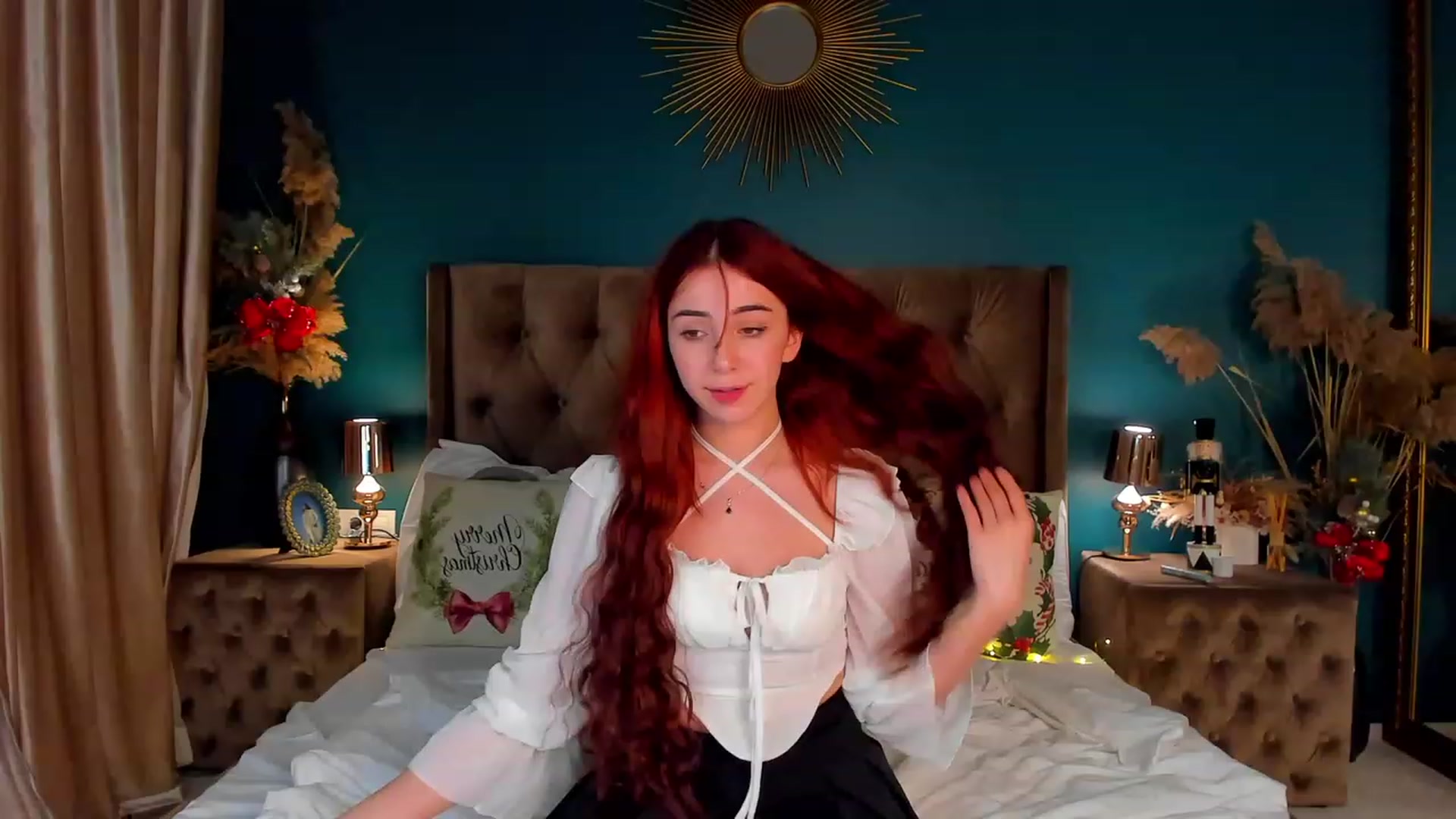Gallery image thumbnail from ElsaYoung's myfreecams stream on, 12/18/2023, 05:20 image 18 of 20