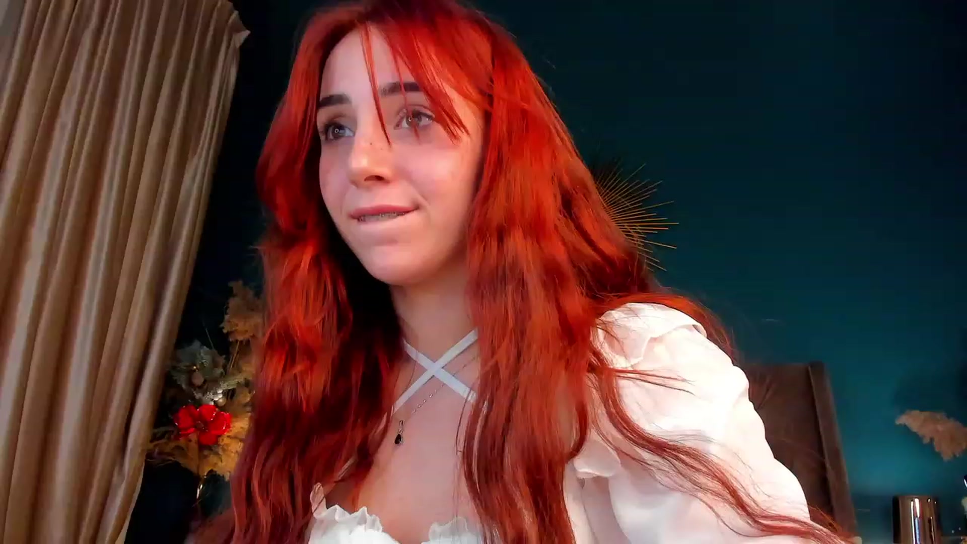Gallery image thumbnail from ElsaYoung's myfreecams stream on, 12/18/2023, 05:20 image 16 of 20