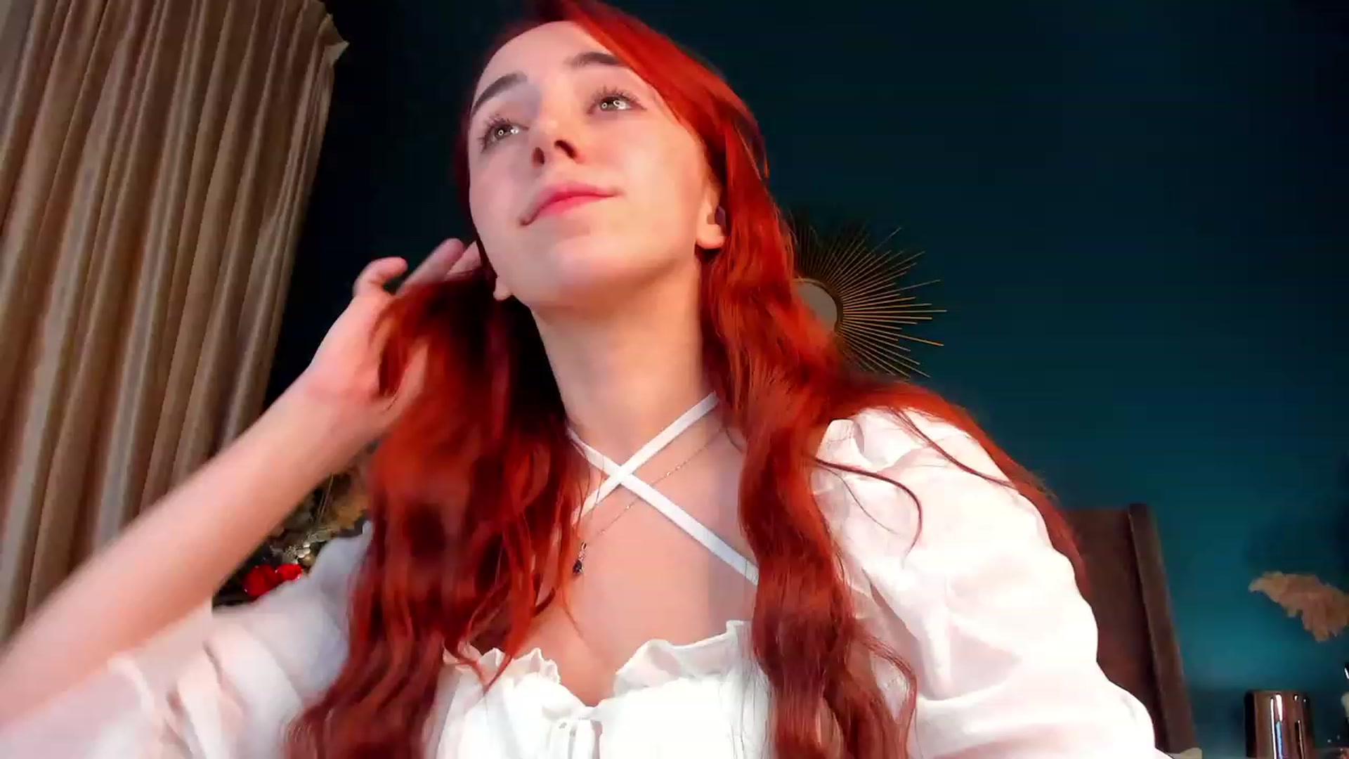 Gallery image thumbnail from ElsaYoung's myfreecams stream on, 12/18/2023, 05:20 image 13 of 20