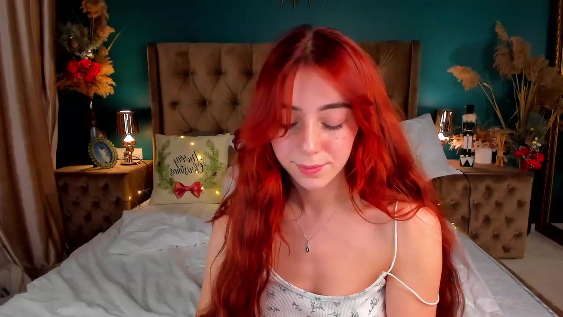 Gallery image thumbnail from ElsaYoung's myfreecams stream on, 12/19/2023, 15:44 image 20 of 20