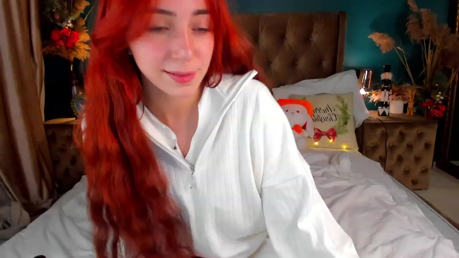 Gallery image thumbnail from ElsaYoung's myfreecams stream on, 12/19/2023, 19:08 image 20 of 20