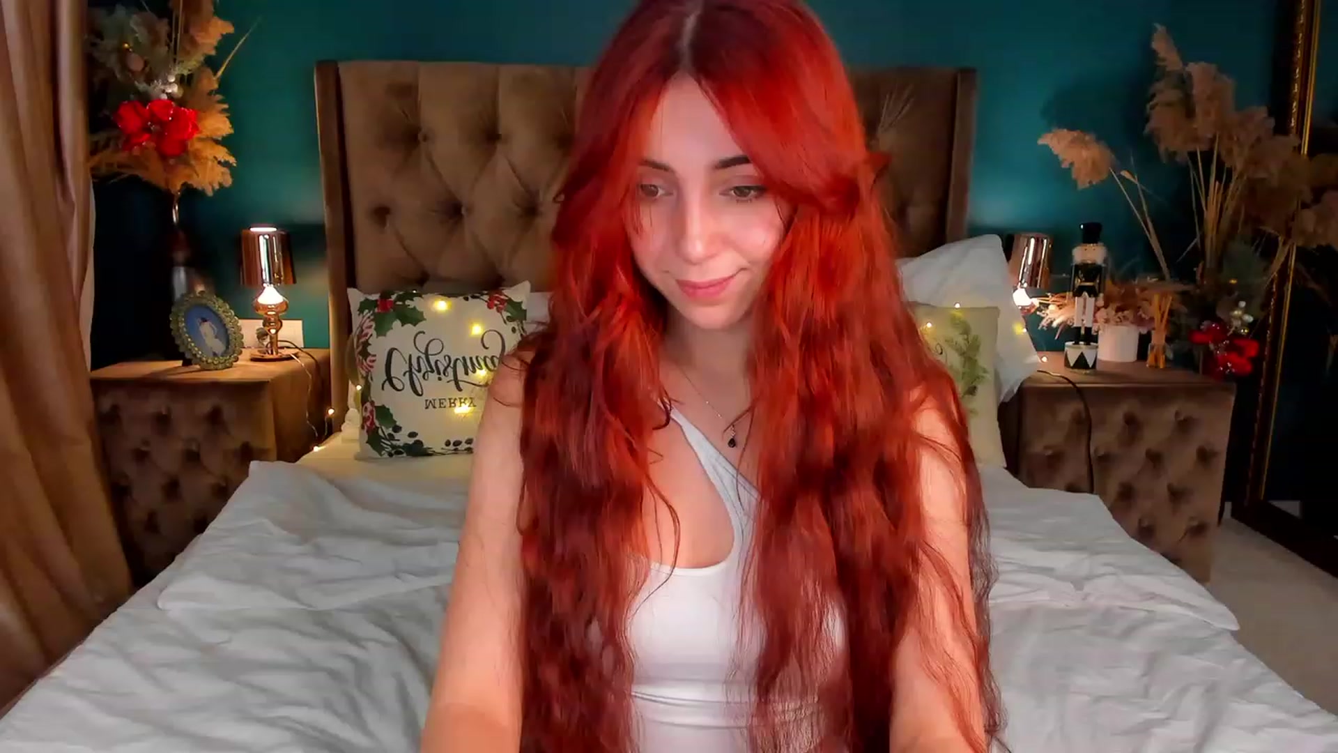 Gallery image thumbnail from ElsaYoung's myfreecams stream on, 12/20/2023, 14:13 image 5 of 20