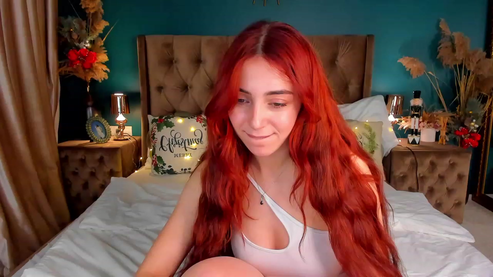 Gallery image thumbnail from ElsaYoung's myfreecams stream on, 12/20/2023, 14:59 image 1 of 20
