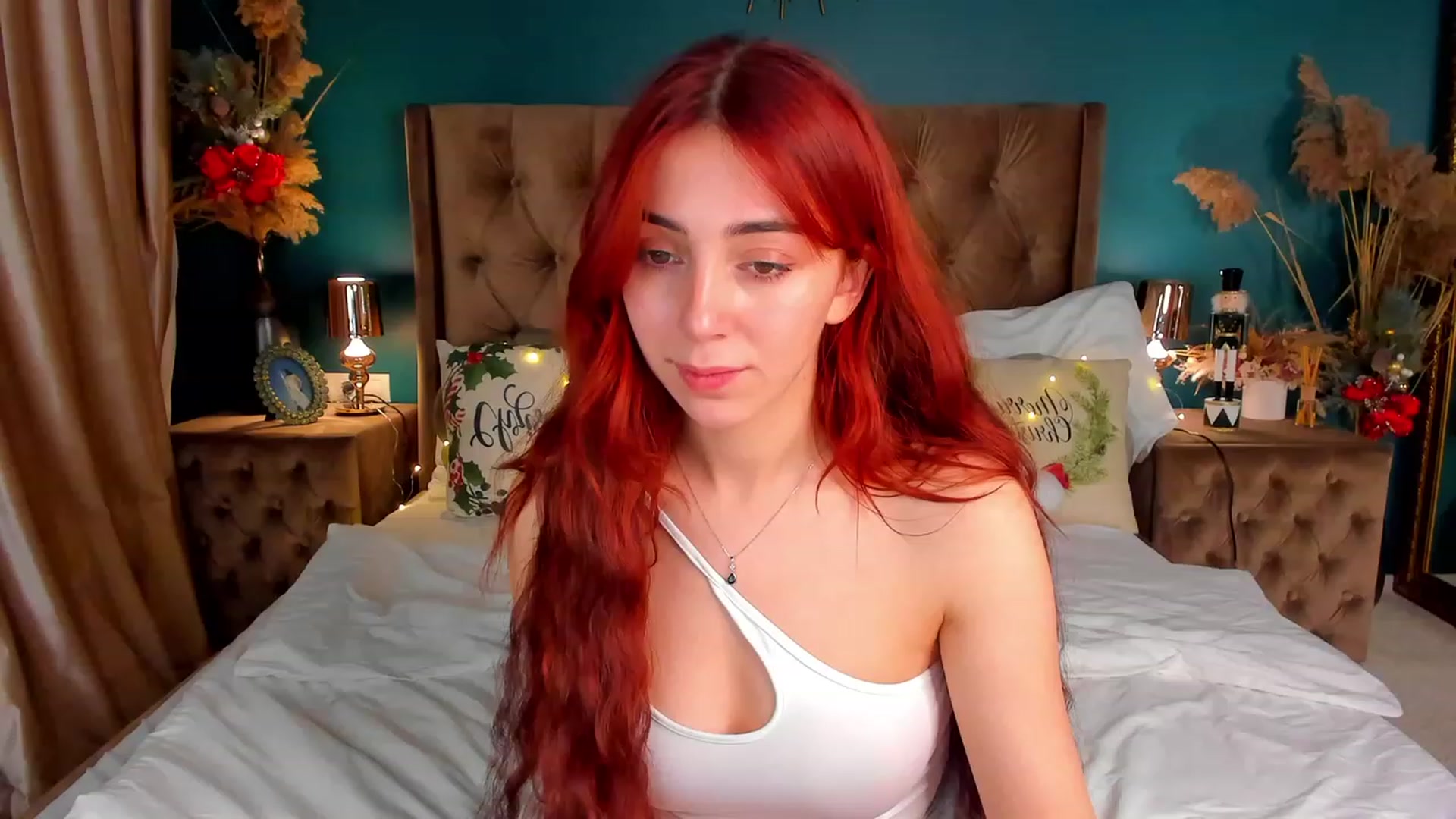 Gallery image thumbnail from ElsaYoung's myfreecams stream on, 12/20/2023, 14:59 image 3 of 20