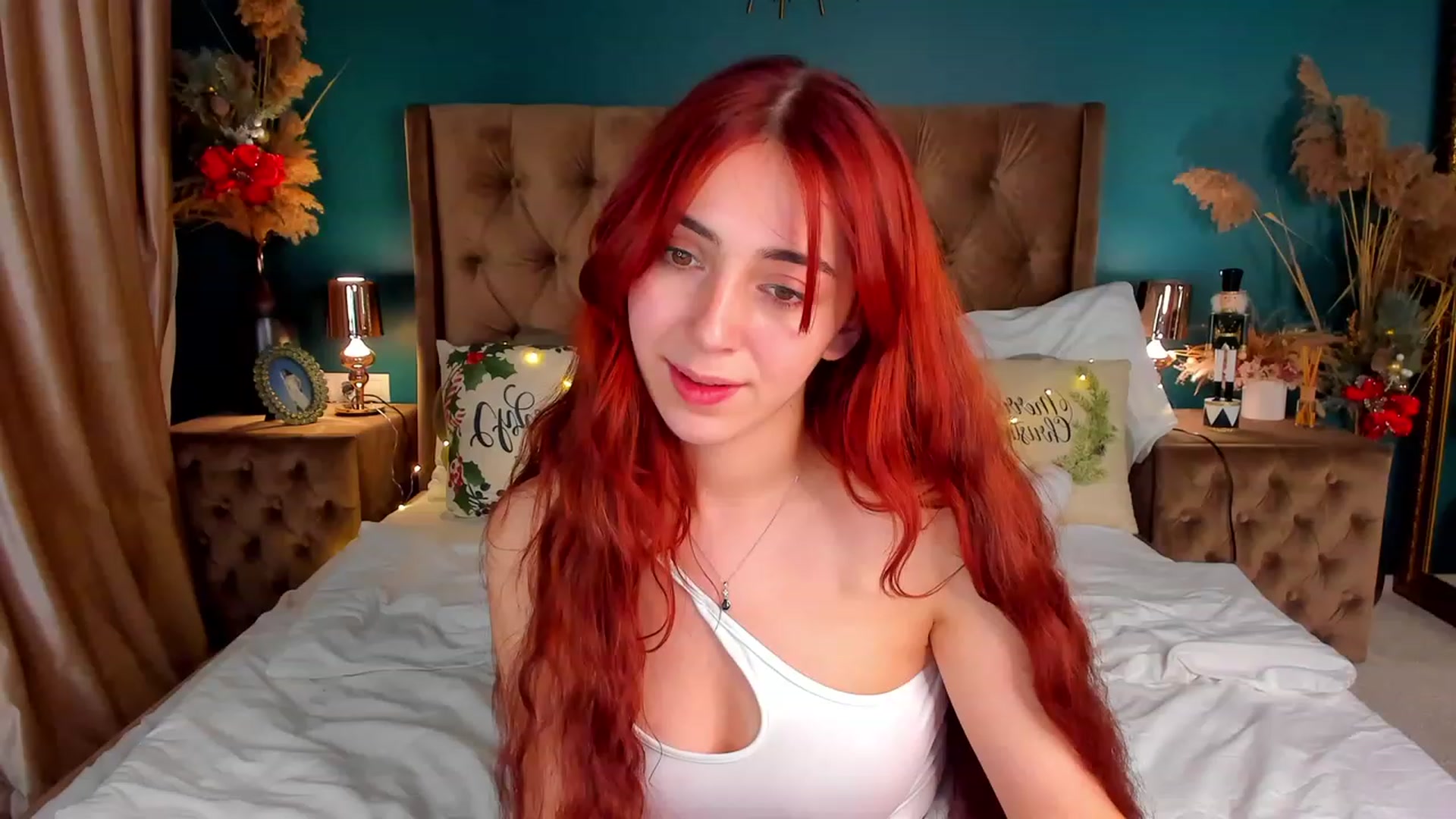 Gallery image thumbnail from ElsaYoung's myfreecams stream on, 12/20/2023, 14:59 image 10 of 20