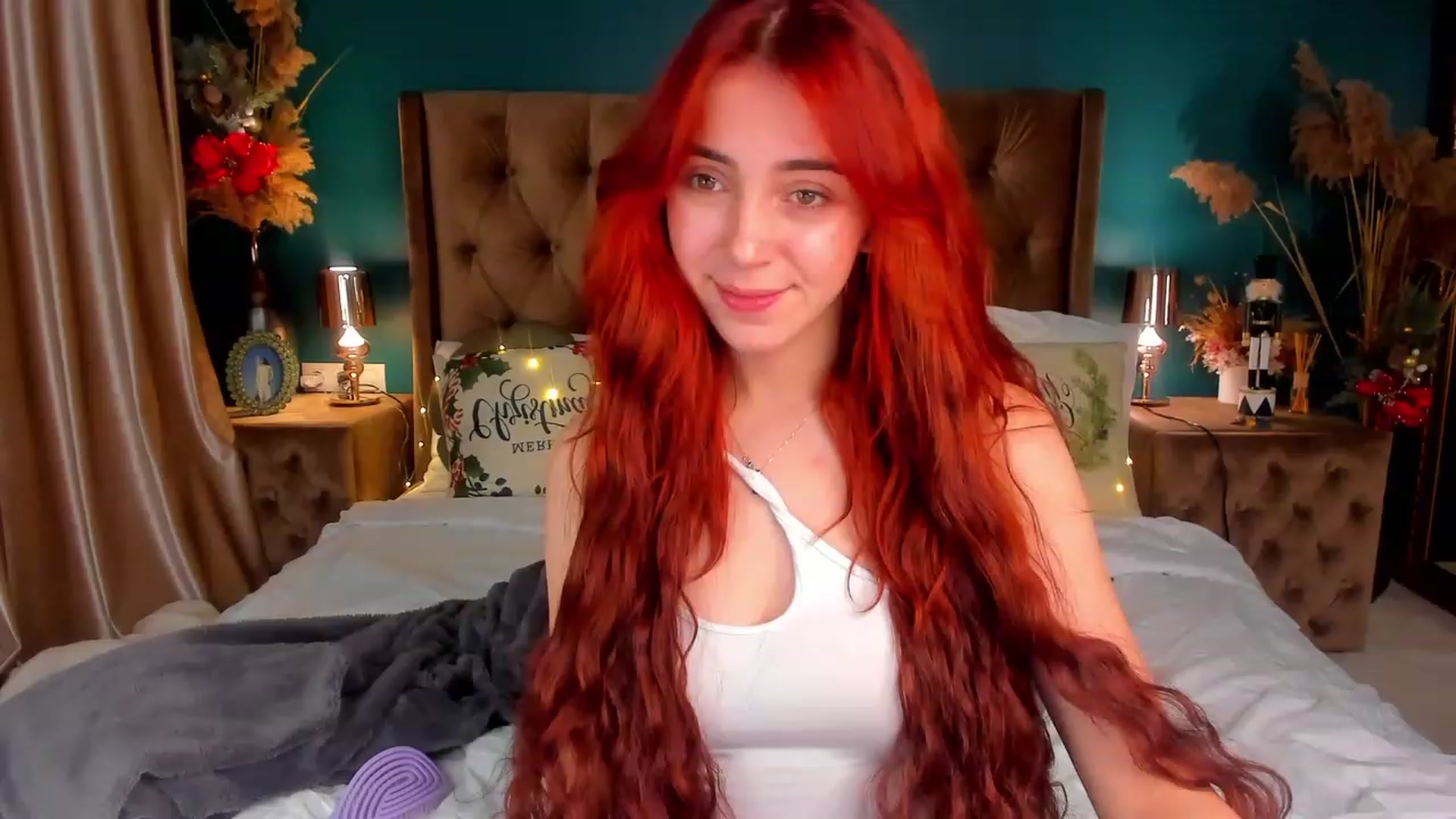 Gallery image thumbnail from ElsaYoung's myfreecams stream on, 12/21/2023, 21:55 image 15 of 20
