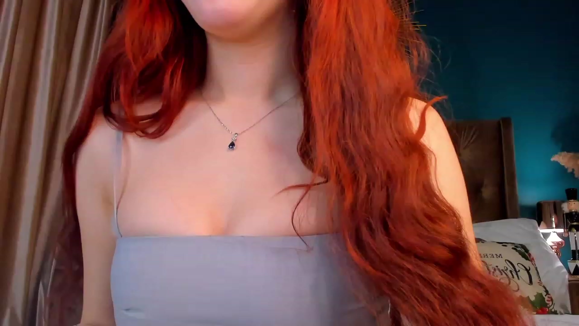 Gallery image thumbnail from ElsaYoung's myfreecams stream on, 12/22/2023, 22:27 image 15 of 20