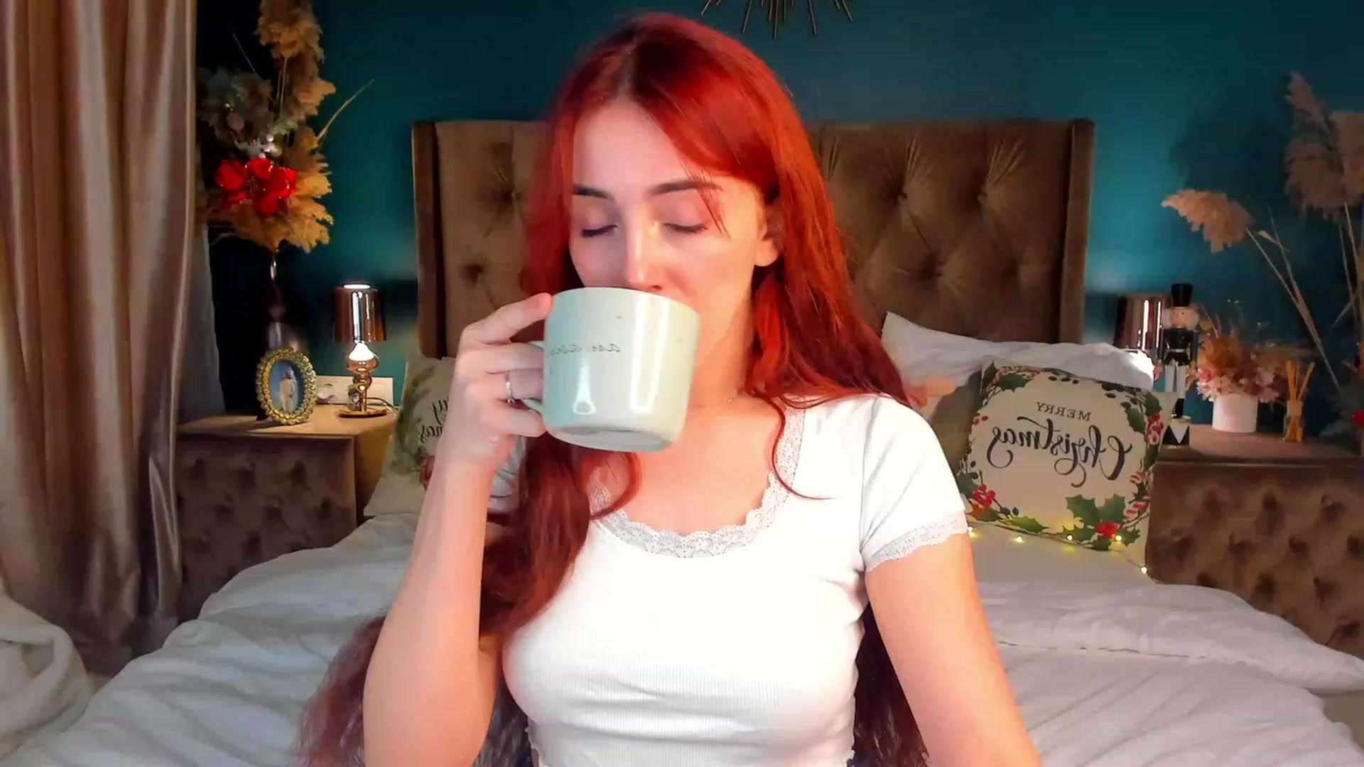 Gallery image thumbnail from ElsaYoung's myfreecams stream on, 12/23/2023, 14:18 image 8 of 20