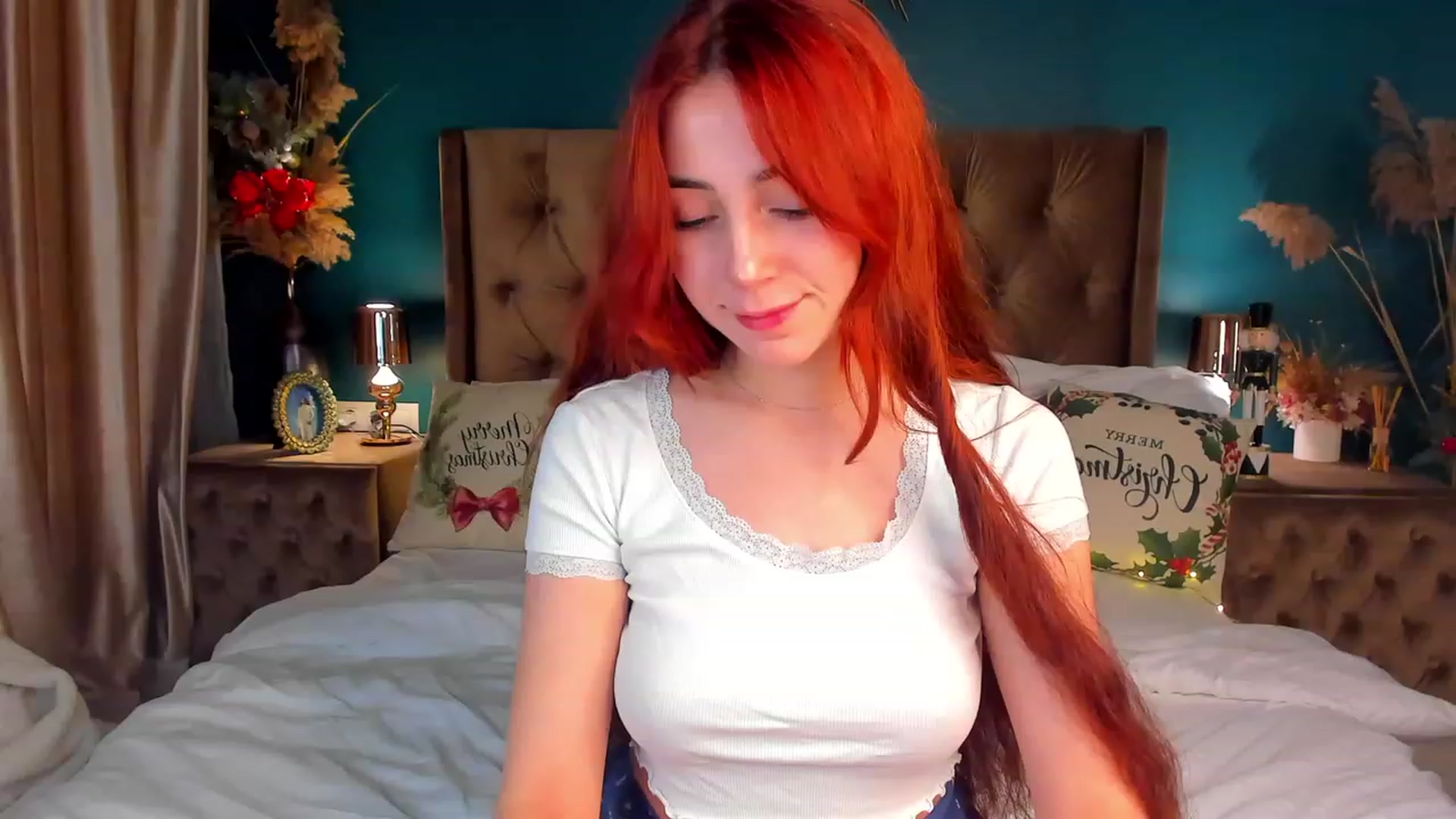 Gallery image thumbnail from ElsaYoung's myfreecams stream on, 12/23/2023, 14:18 image 14 of 20