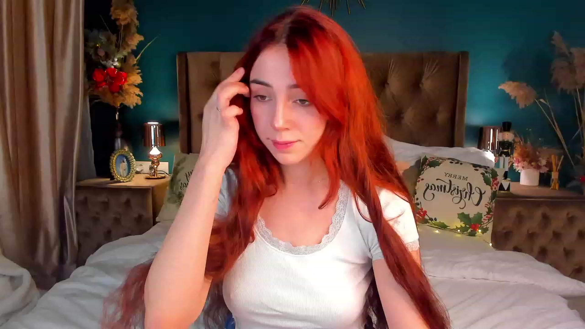 Gallery image thumbnail from ElsaYoung's myfreecams stream on, 12/23/2023, 14:18 image 10 of 20