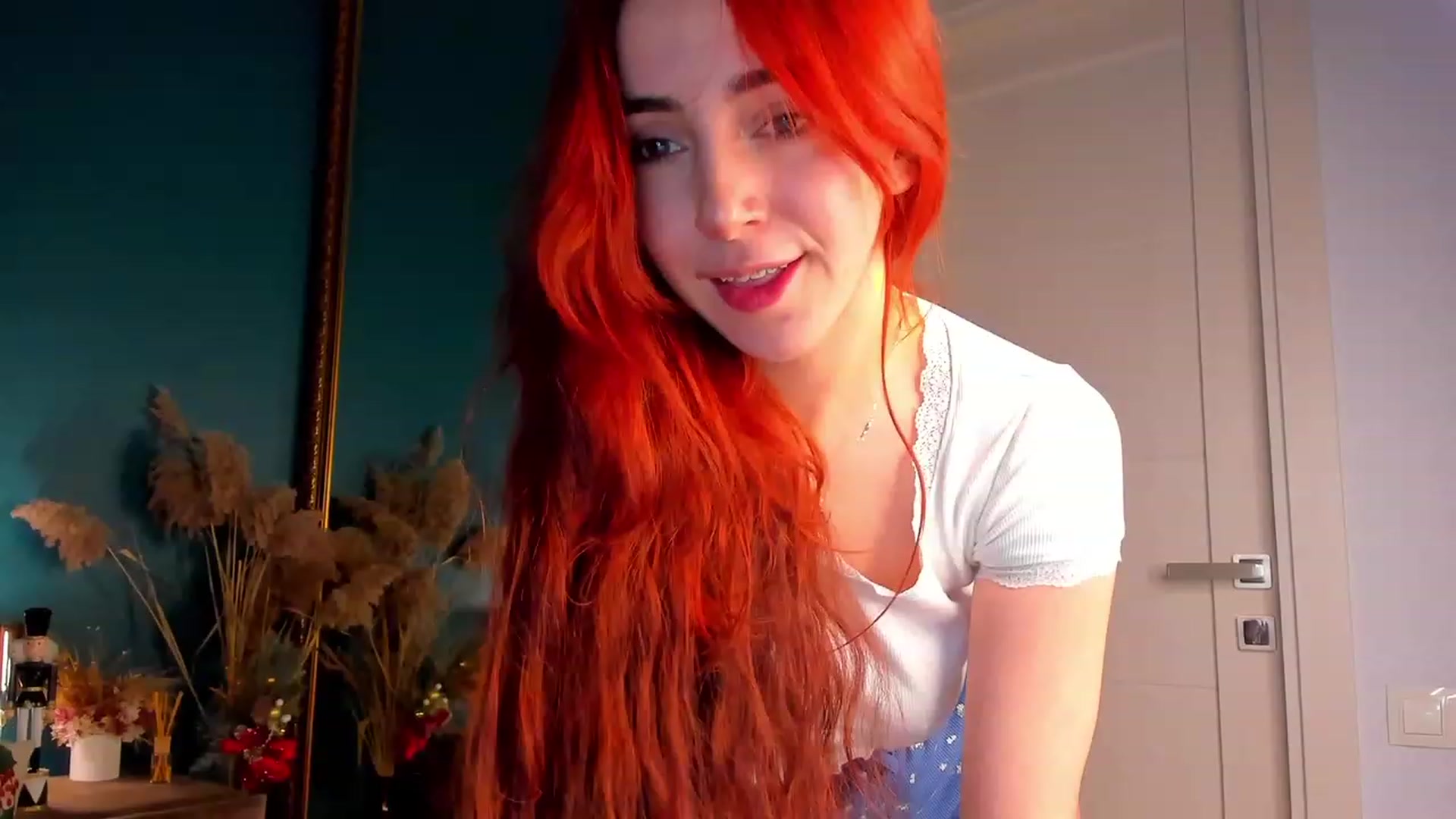 Gallery image thumbnail from ElsaYoung's myfreecams stream on, 12/23/2023, 15:47 image 13 of 20