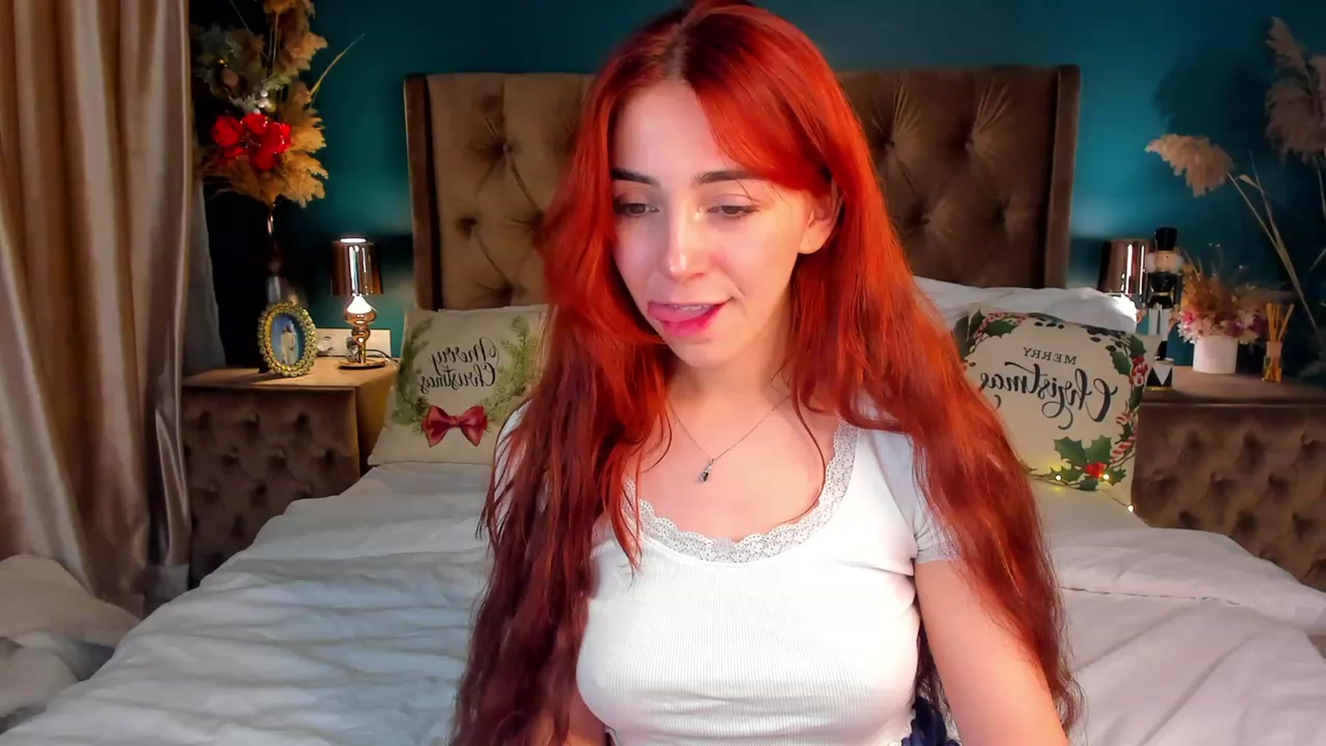 Gallery image thumbnail from ElsaYoung's myfreecams stream on, 12/23/2023, 15:47 image 8 of 20