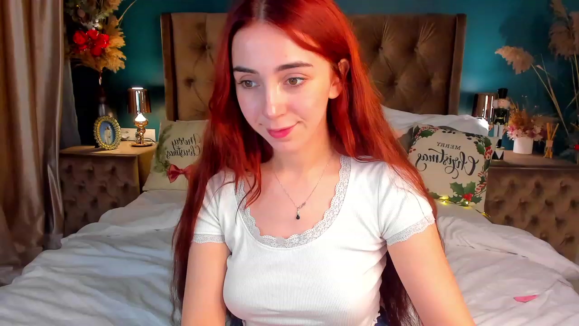 Gallery image thumbnail from ElsaYoung's myfreecams stream on, 12/23/2023, 17:12 image 3 of 20