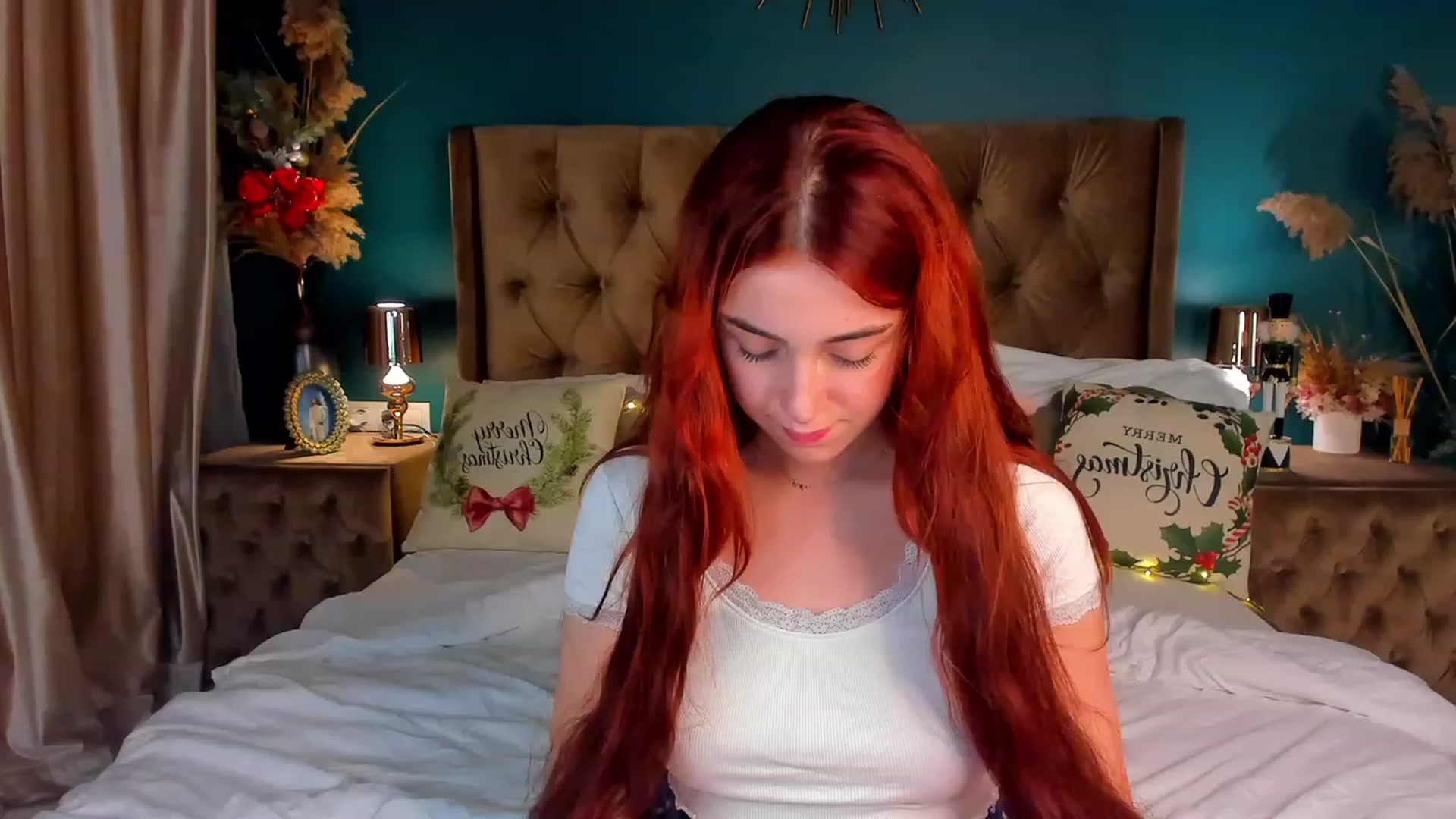 Gallery image thumbnail from ElsaYoung's myfreecams stream on, 12/23/2023, 17:49 image 8 of 20