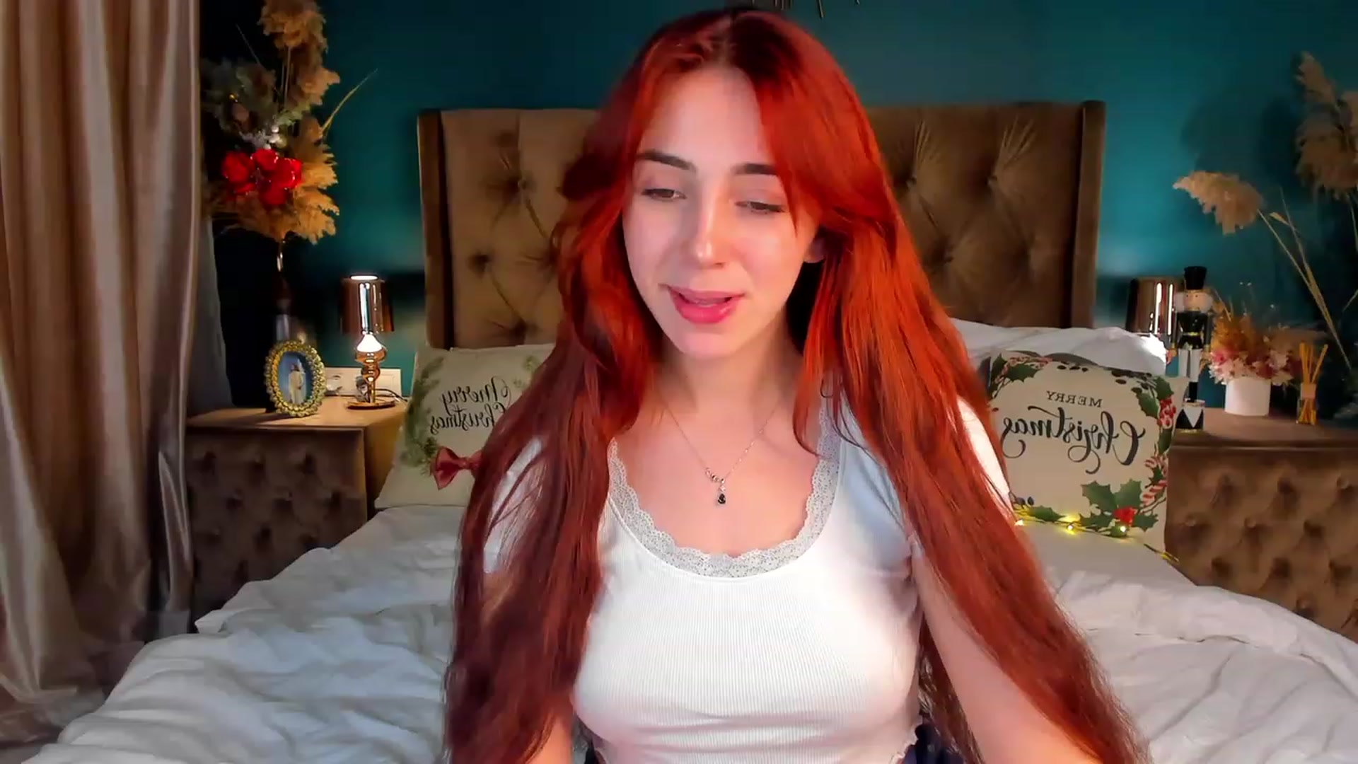 Gallery image thumbnail from ElsaYoung's myfreecams stream on, 12/23/2023, 19:07 image 1 of 20