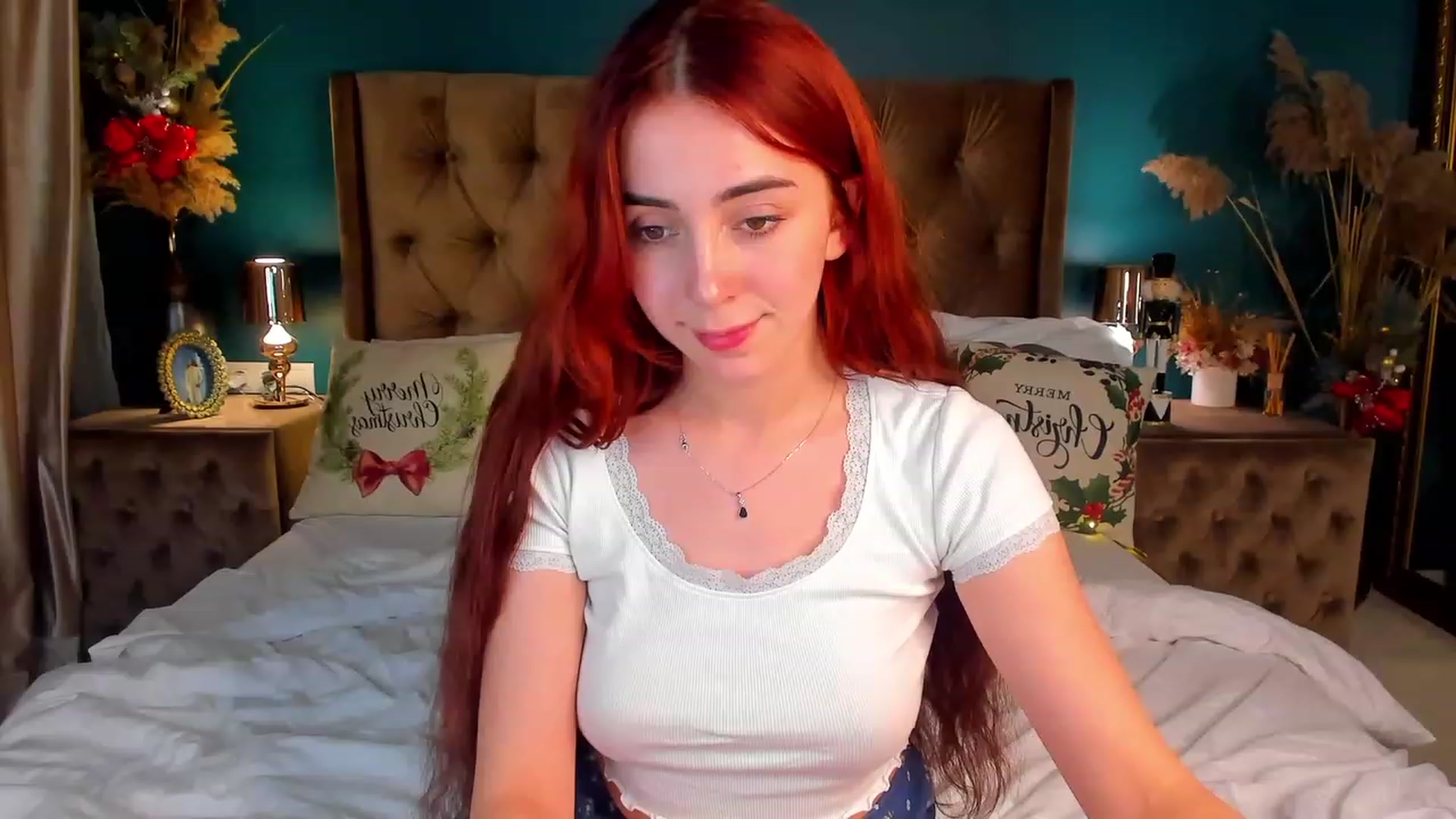 Gallery image thumbnail from ElsaYoung's myfreecams stream on, 12/23/2023, 19:07 image 20 of 20