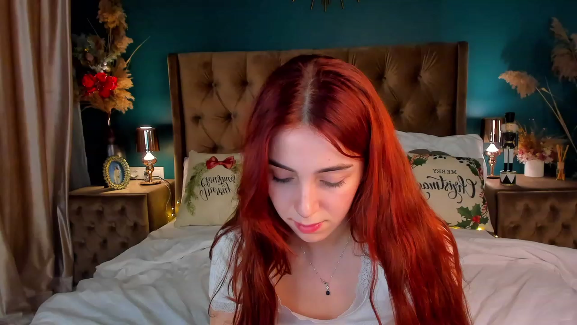 Gallery image thumbnail from ElsaYoung's myfreecams stream on, 12/23/2023, 20:28 image 11 of 20