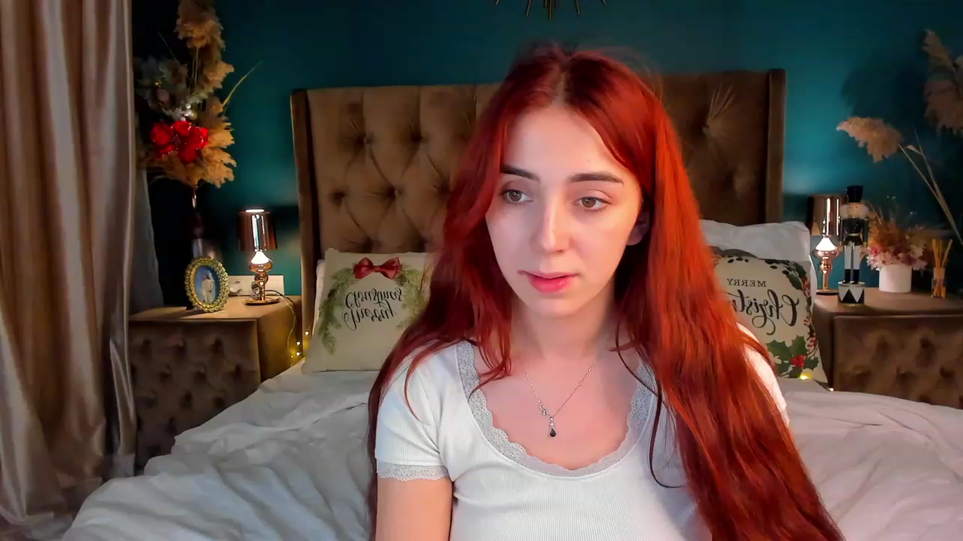 Gallery image thumbnail from ElsaYoung's myfreecams stream on, 12/23/2023, 20:28 image 3 of 20