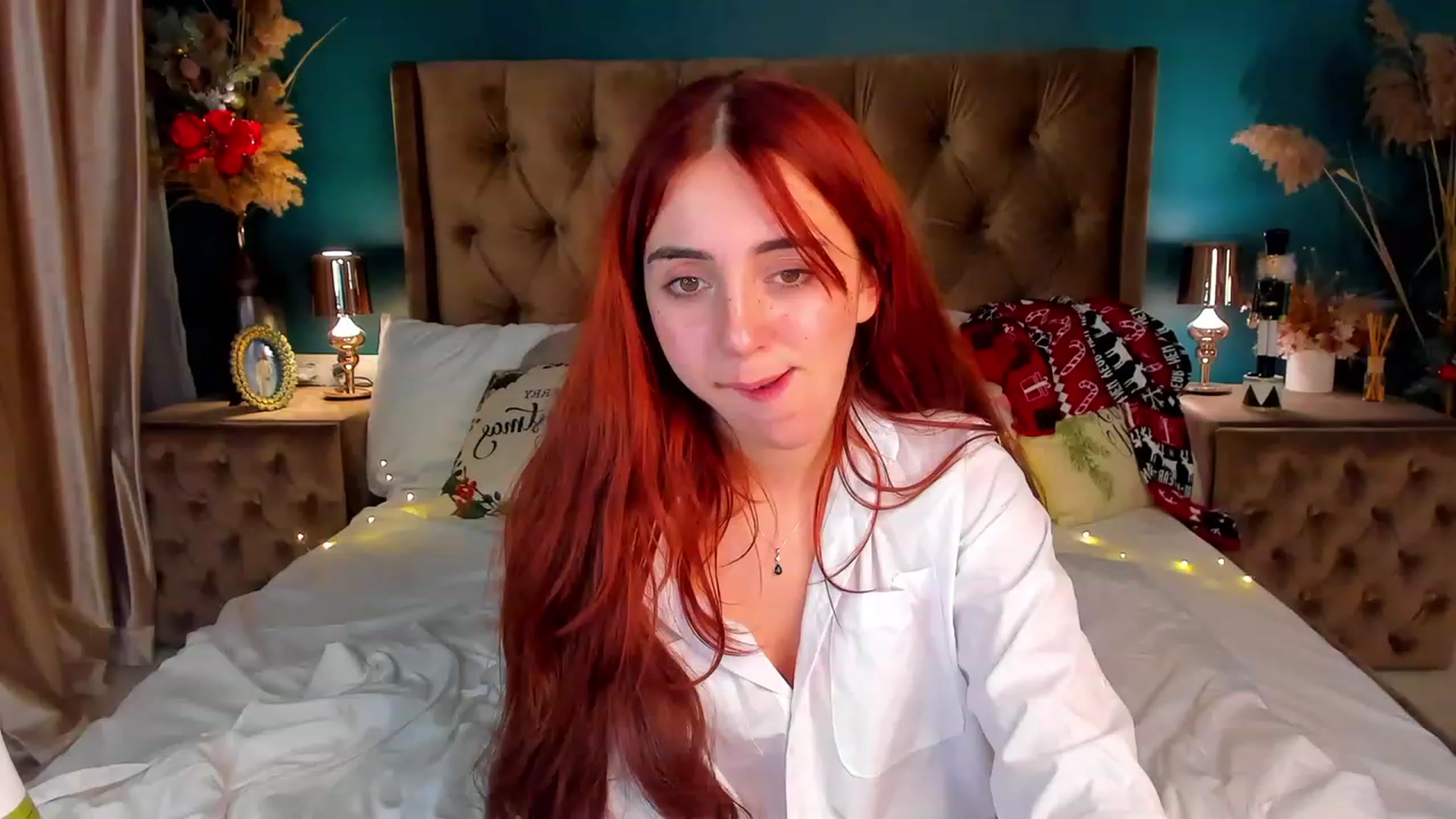 Gallery image thumbnail from ElsaYoung's myfreecams stream on, 12/25/2023, 03:59 image 20 of 20