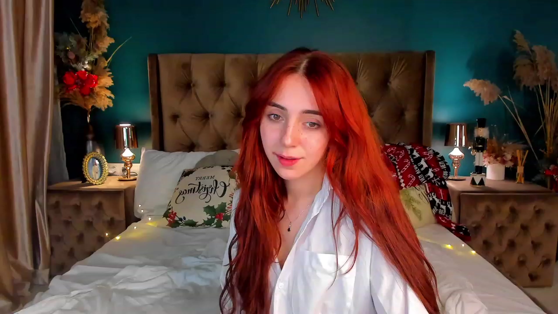 Gallery image thumbnail from ElsaYoung's myfreecams stream on, 12/25/2023, 03:59 image 1 of 20