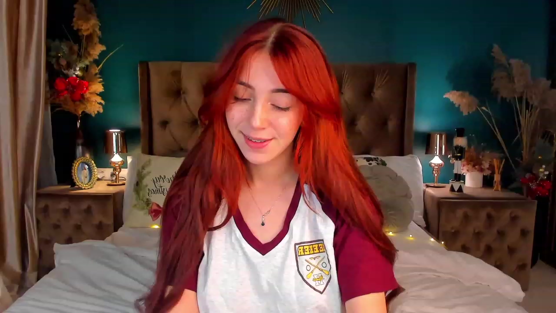 Gallery image thumbnail from ElsaYoung's myfreecams stream on, 12/25/2023, 21:23 image 3 of 20