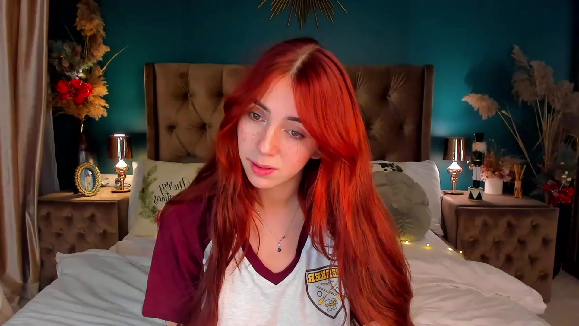Gallery image thumbnail from ElsaYoung's myfreecams stream on, 12/25/2023, 21:23 image 5 of 20